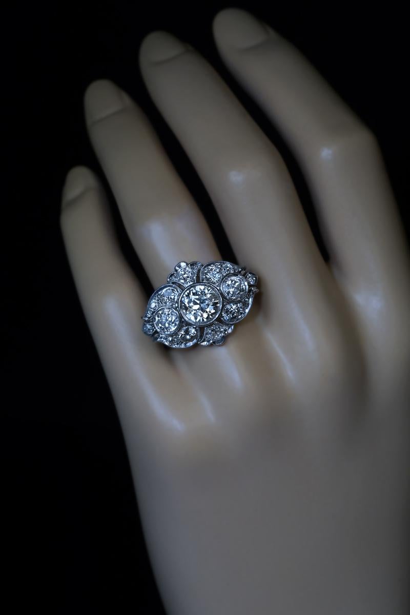 Art Deco Era Ornate Diamond and Platinum Ring In Excellent Condition In Chicago, IL