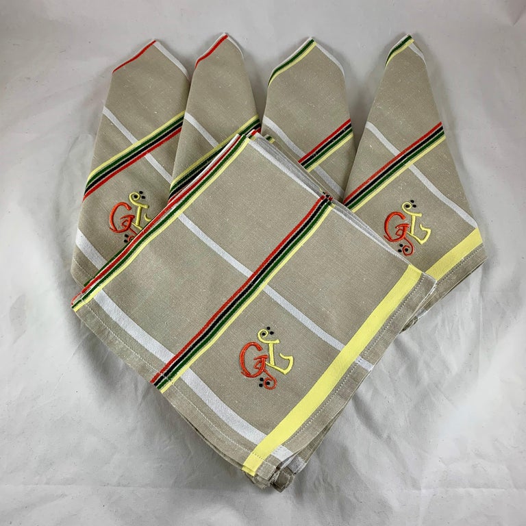 Art Deco Era Plaid Taupe Embroidered Provençal Linen Napkin Serviettes Set of 12 For Sale at