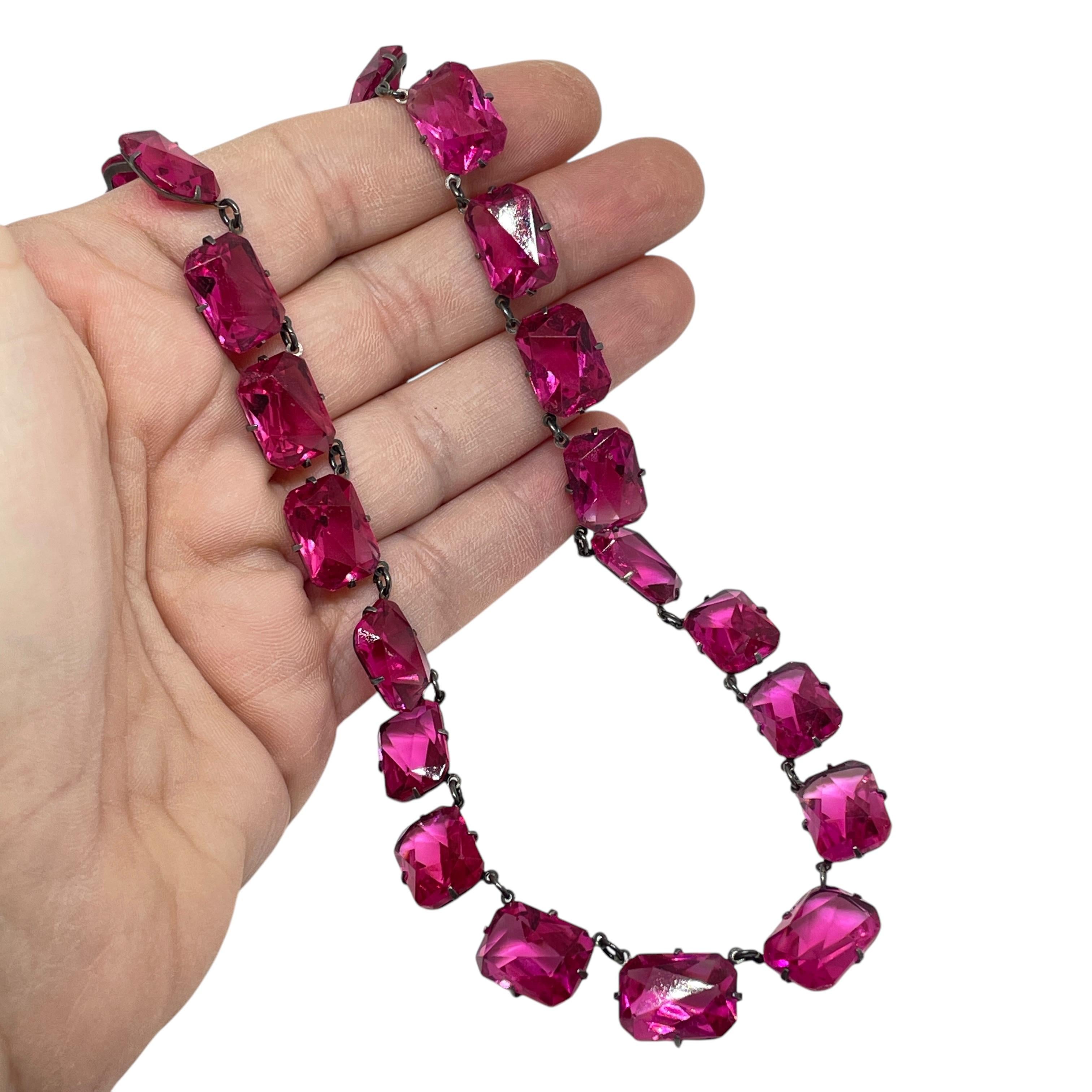 Collana in argento 925 marcata ART DECO ERA RIVIERE, con rubino incastonato, in vetro rosa In condizioni buone in vendita a Palos Hills, IL