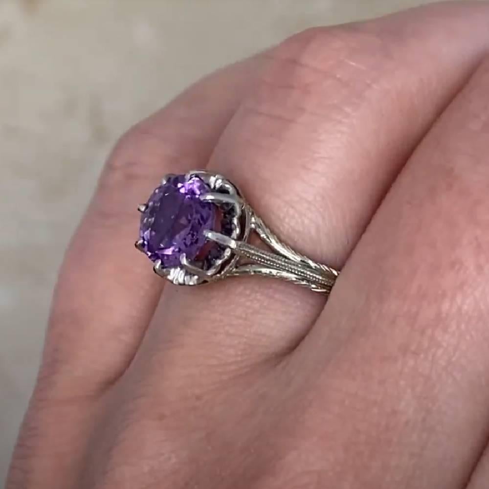 Art Deco Era Round-Cut Amethyst Birthstone Ring (Approx. 1.70-Carats), Platinum In Excellent Condition For Sale In New York, NY