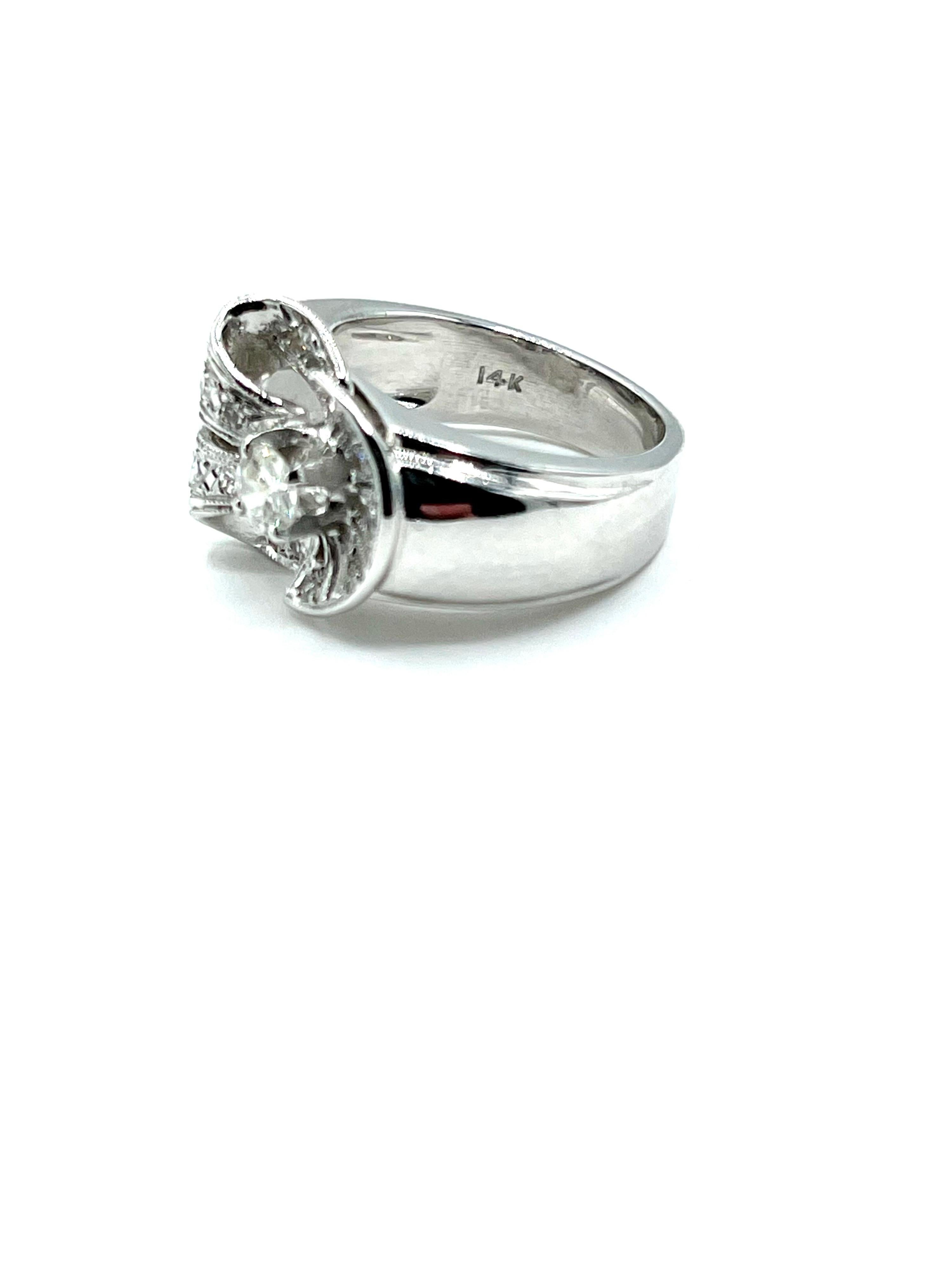 Women's or Men's Art Deco Era Round Diamond White Gold Cocktail Fashion Ring For Sale