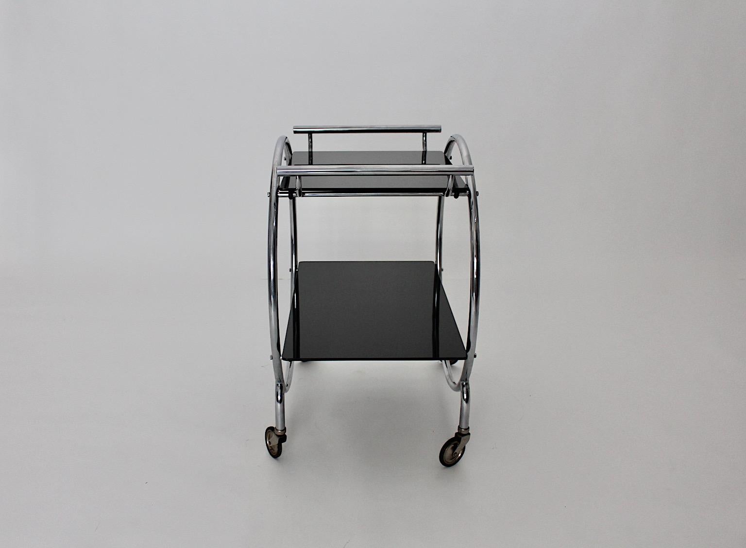 Art Deco Era Vintage Bauhaus Chromed Metal Glass Bar Cart or Cart, 1930s Germany For Sale 3
