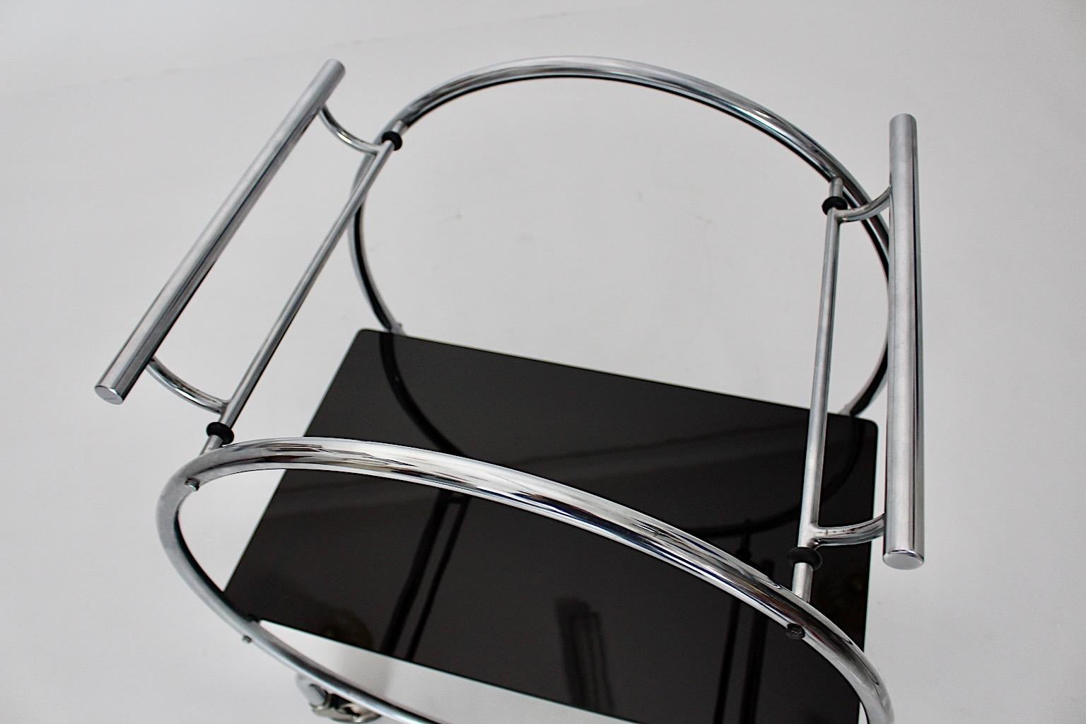 Art Deco Era Vintage Bauhaus Chromed Metal Glass Bar Cart or Cart, 1930s Germany For Sale 5