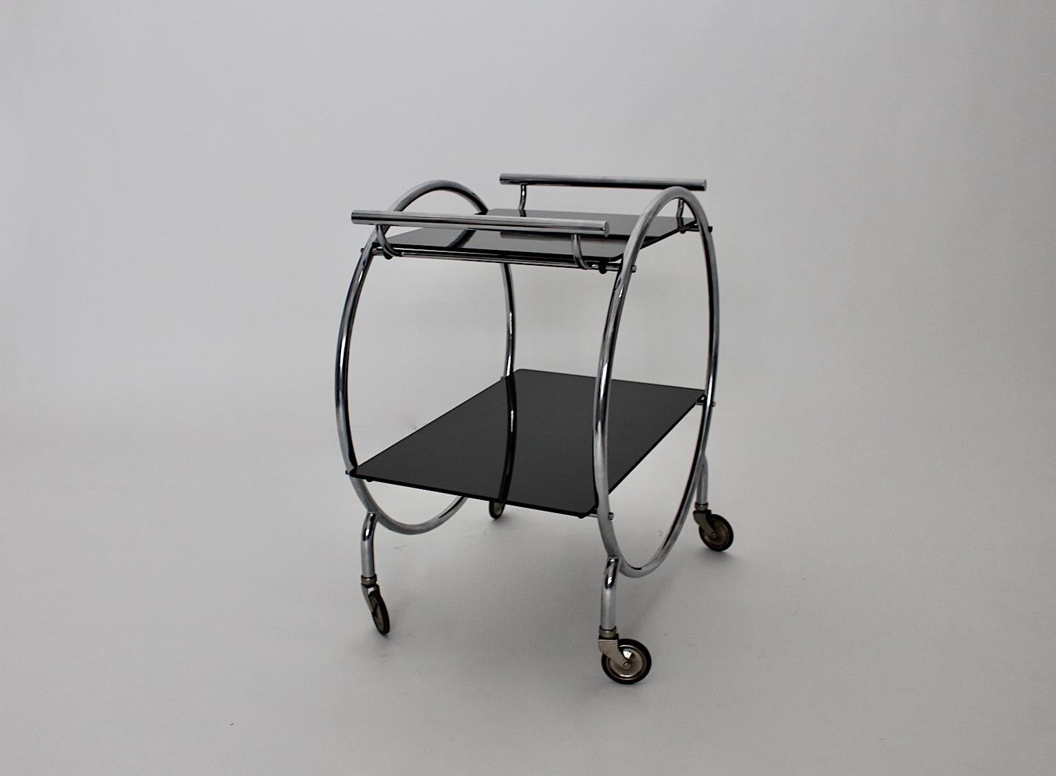 Art Deco Era Vintage Bauhaus Chromed Metal Glass Bar Cart or Cart, 1930s Germany For Sale 1