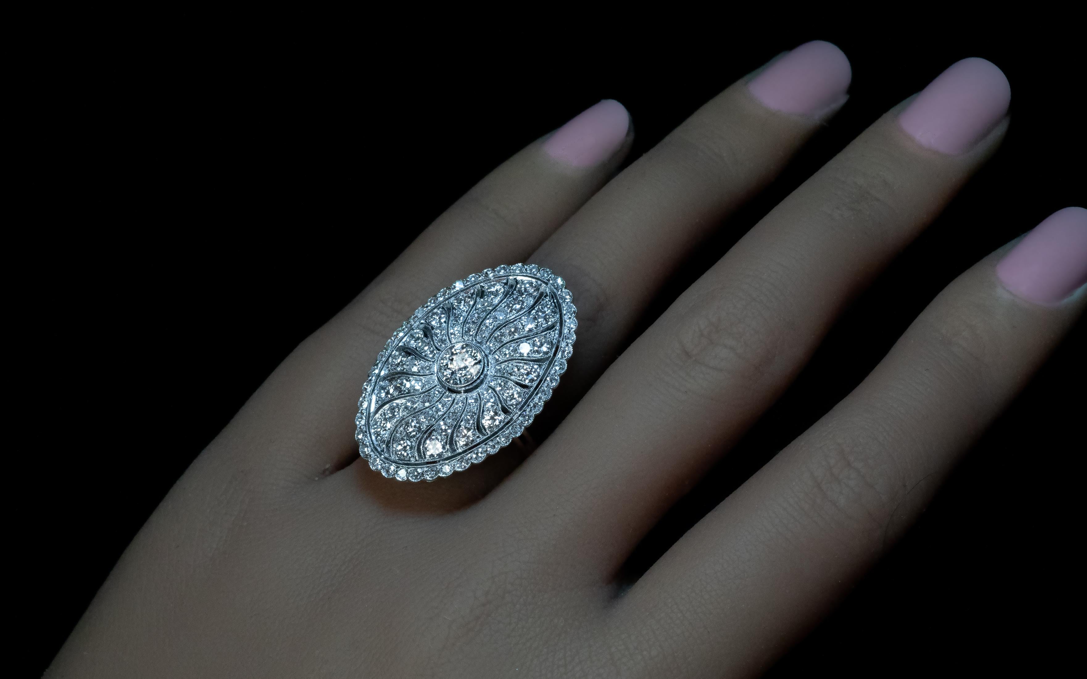 Vintage-Diamant-Cluster-Ring aus der Art-déco-Ära (Alteuropäischer Schliff) im Angebot