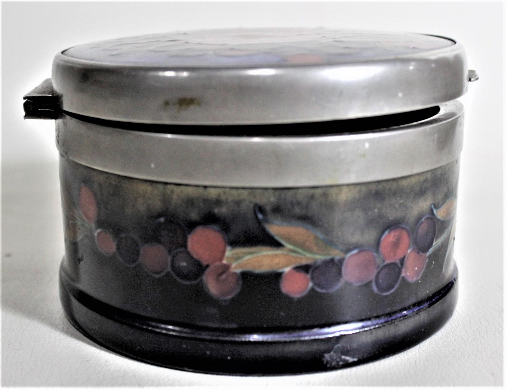 Art Deco Era William Moorcroft Pomegranate Lidded Dresser or Vanity Jar or Box For Sale 1