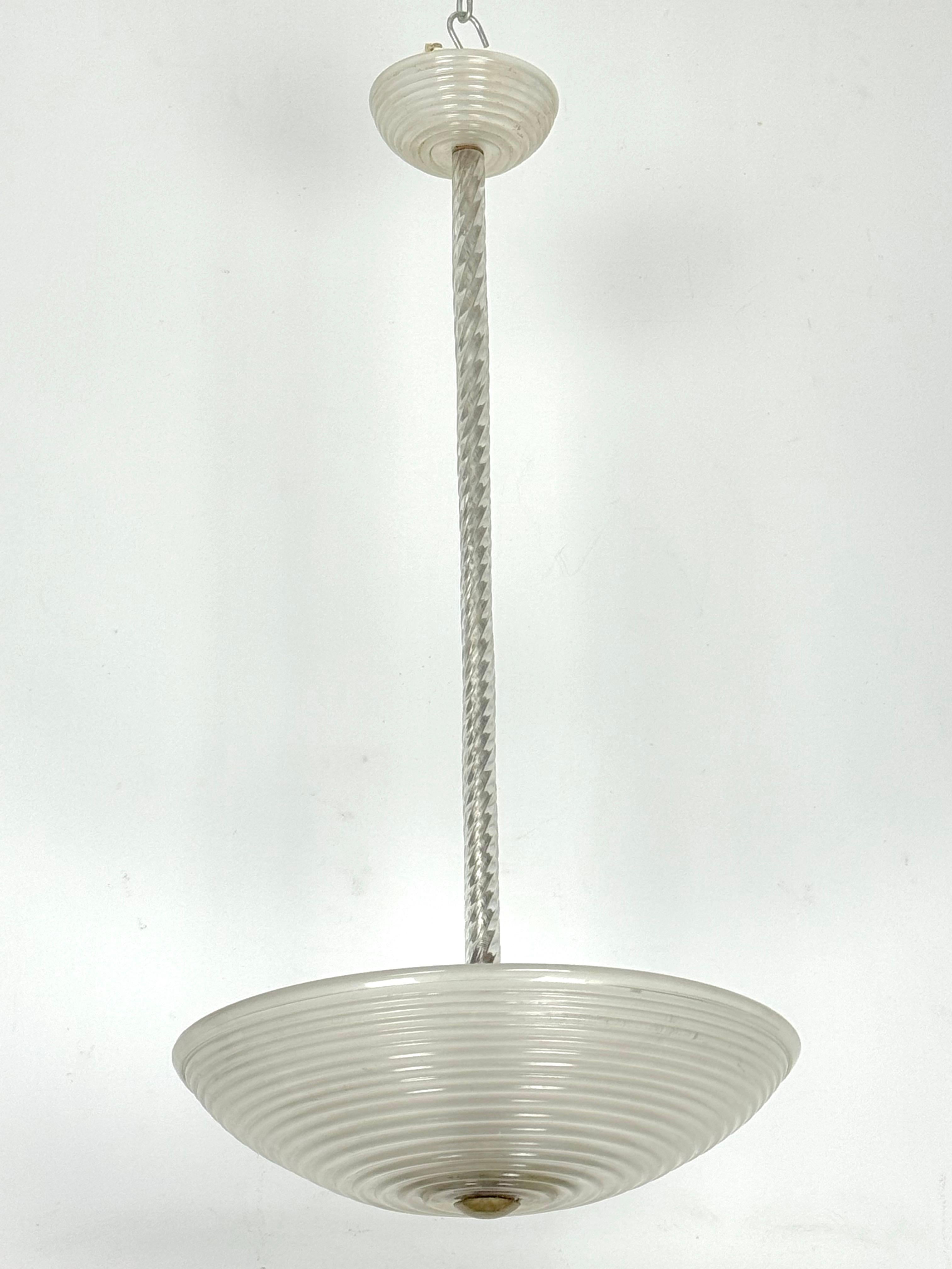 Art Deco, Ercole Barovier Pendelleuchte aus Murano Glas aus den 40er Jahren (Art déco) im Angebot