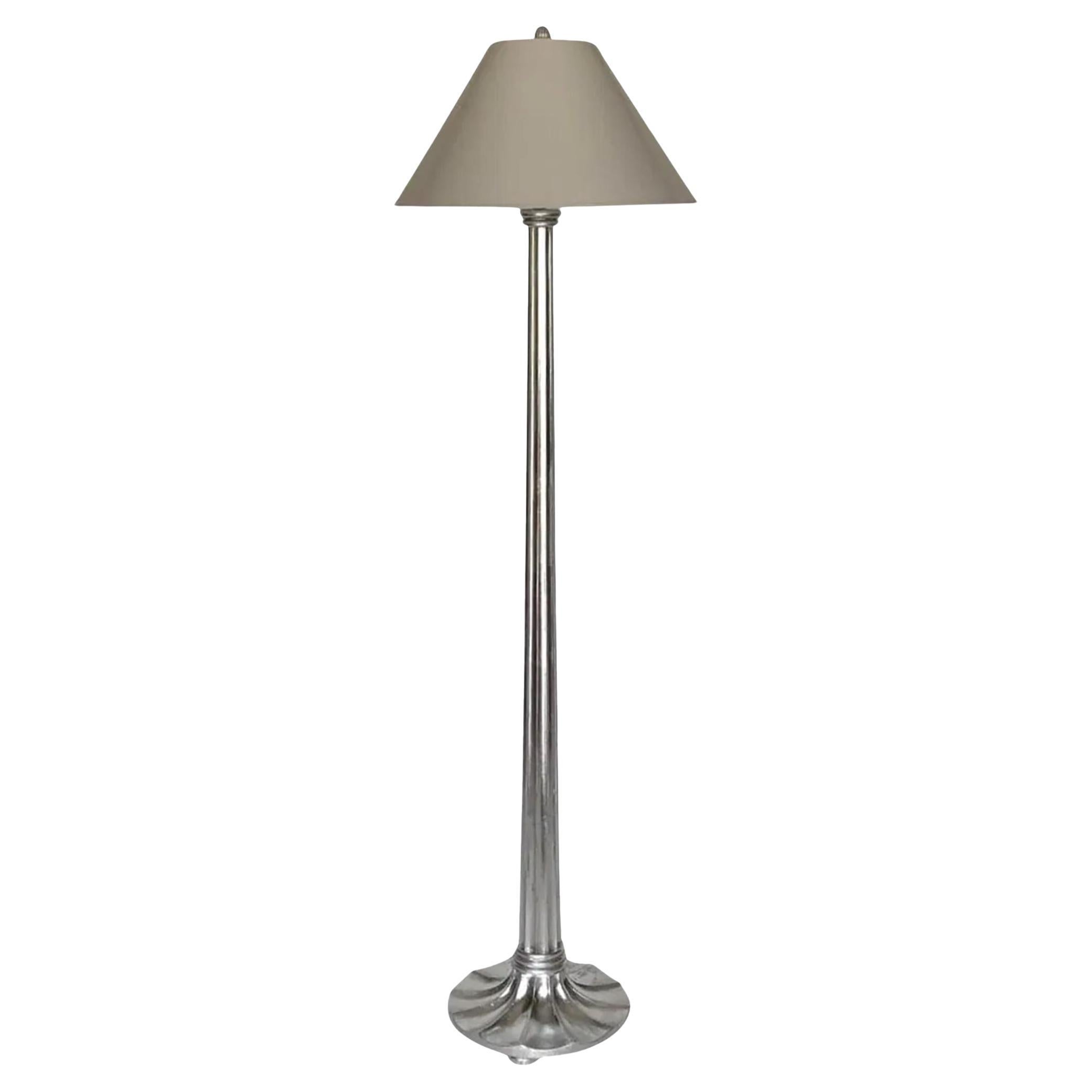 Lampada da terra Art Deco Erika Brunson per Dessin Fournir in legno dorato a foglie d'argento in vendita