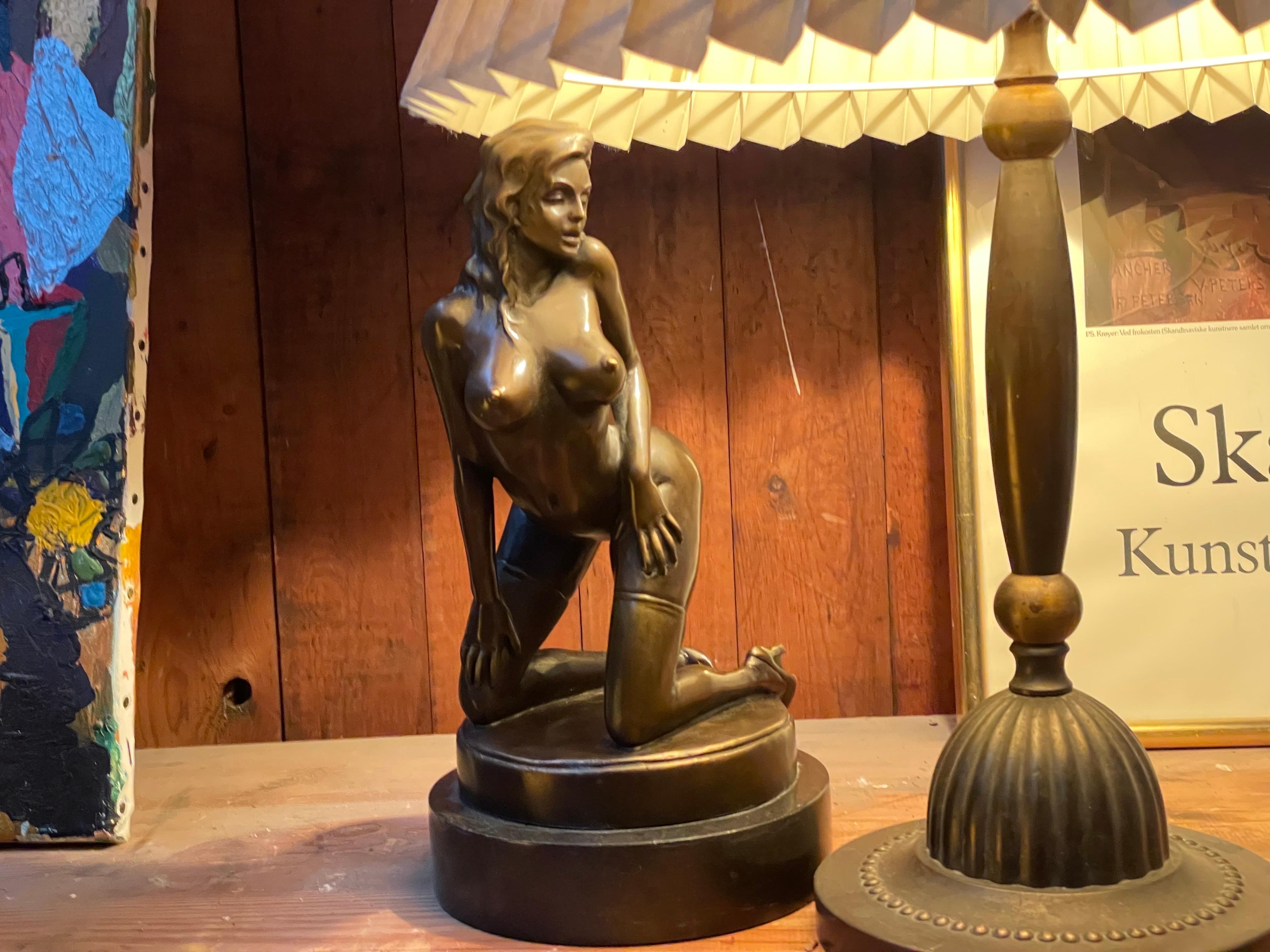 Art Deco Erotic Bronze Figure by Bruno Zach, 1930´S For Sale 4