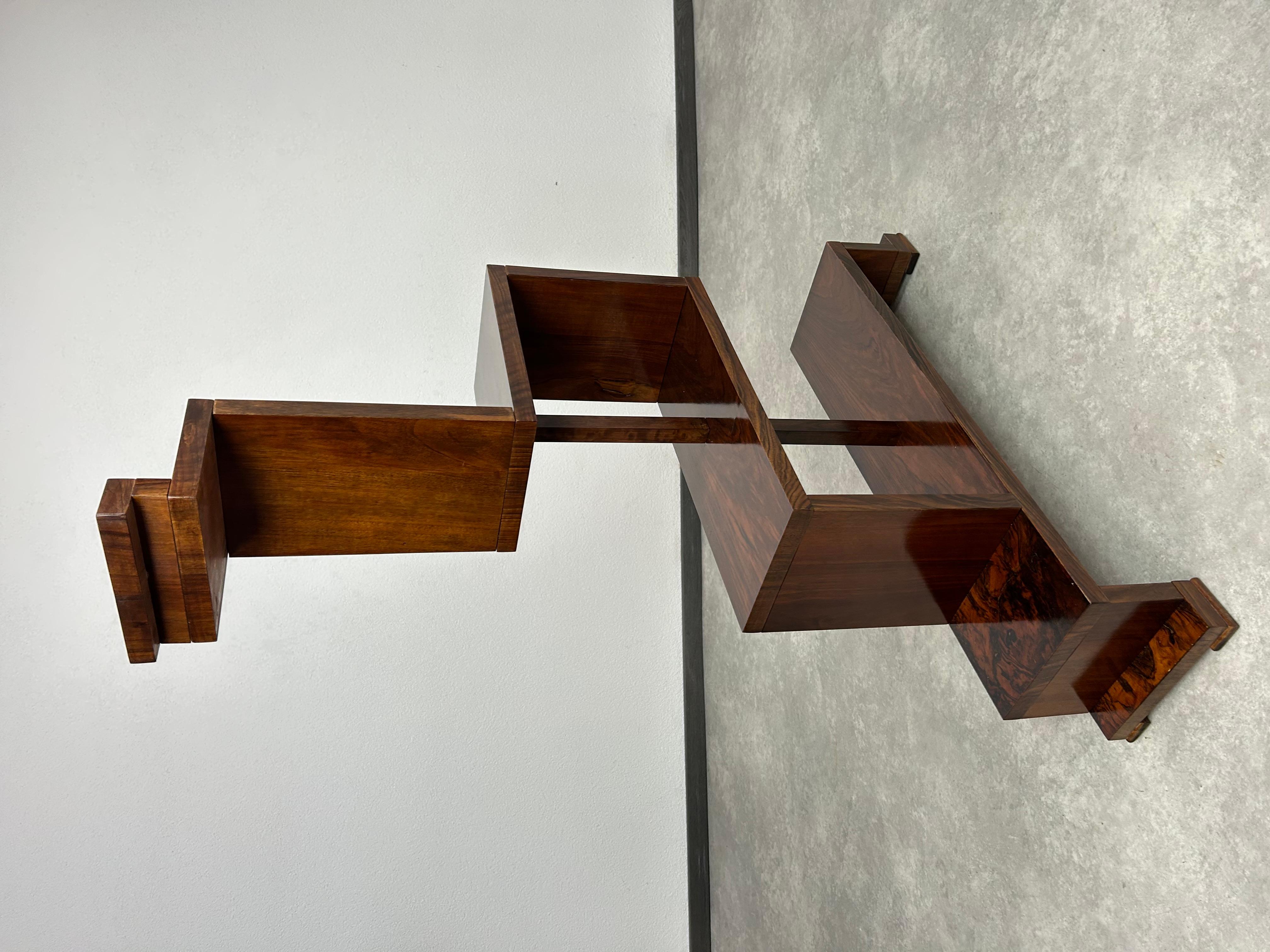 Metà XX secolo Etageres in stile Art déco in vendita