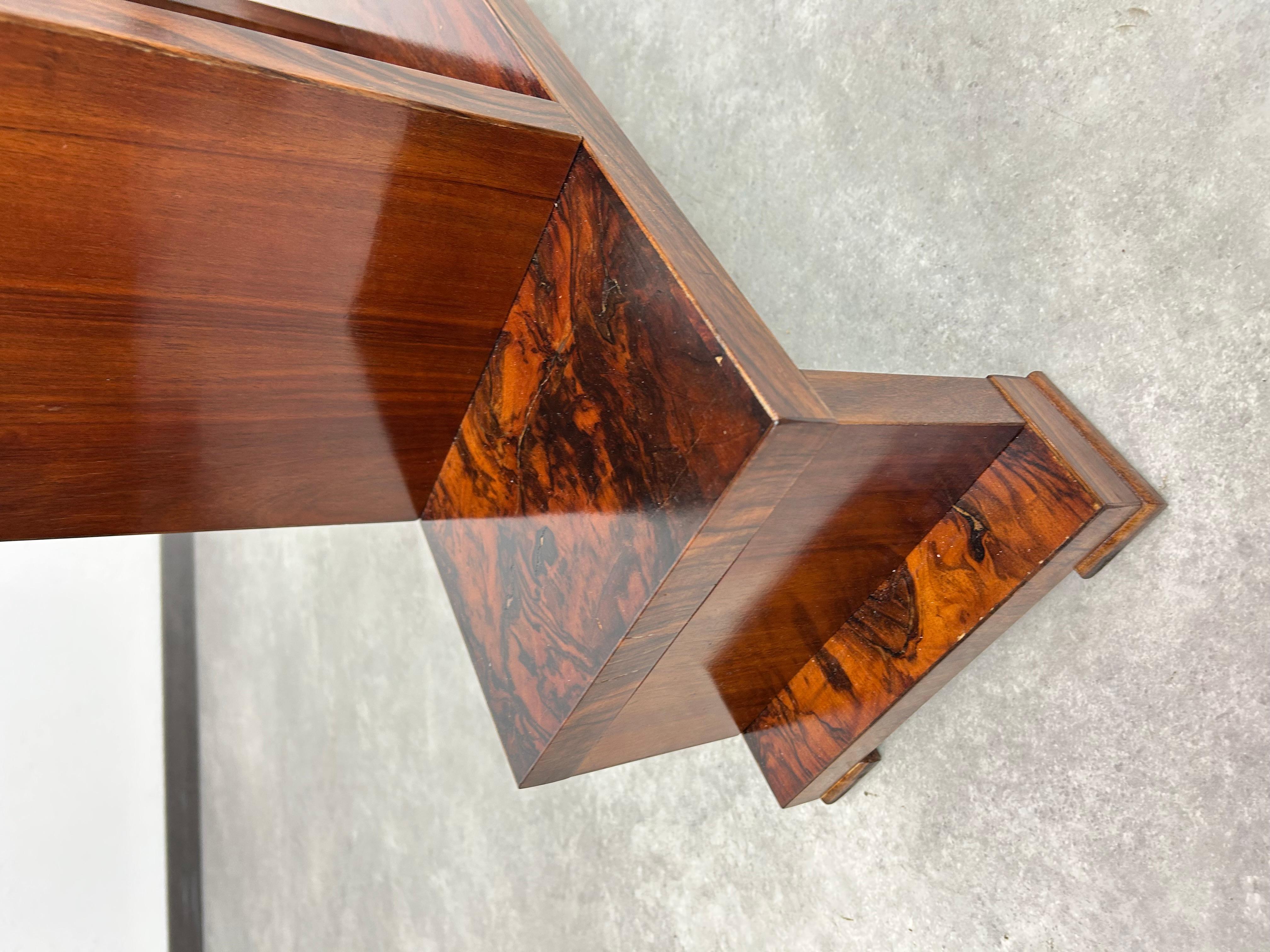 Noce Etageres in stile Art déco in vendita