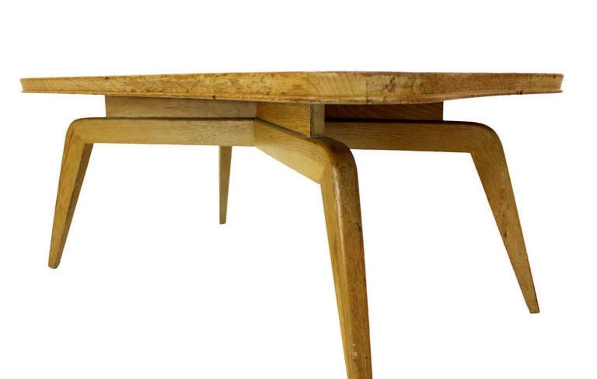 Art Déco Verre gravé Céramique  Corners arrondis rectangulaires en chêne blond  Table basse en vente 3
