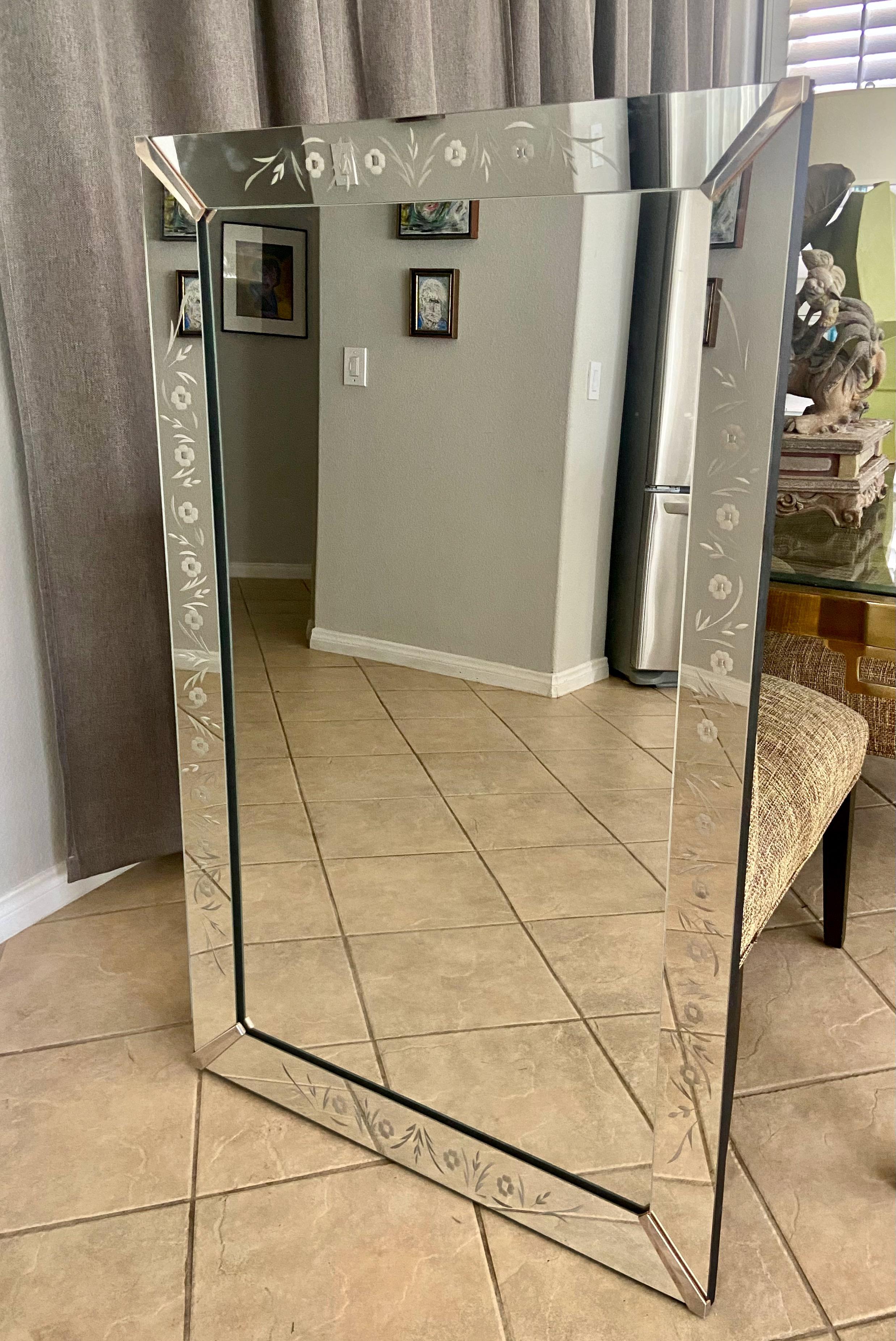 artist mirror box