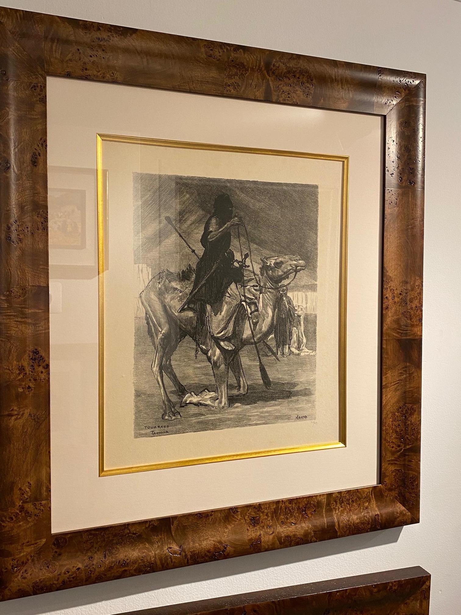 Gravure Art Déco représentant un chameau et son cavalier par l'artiste français Paul Jouve intitulée Touareg.

Signature : P. Jouve