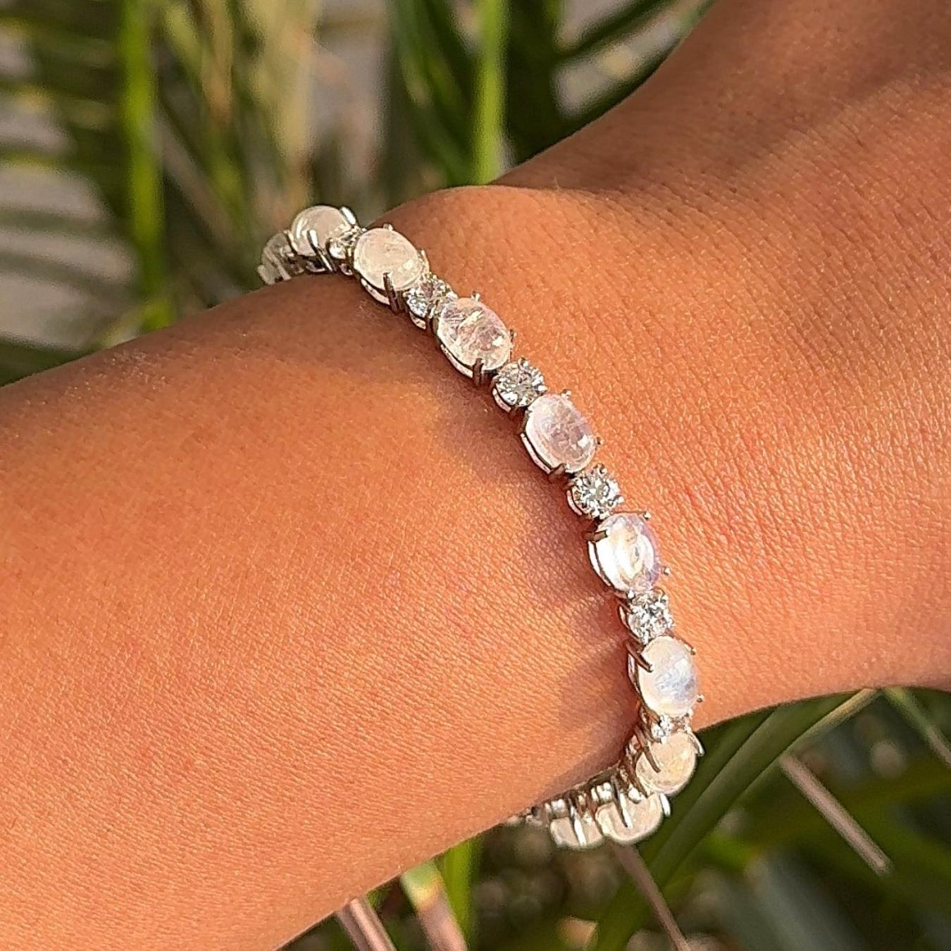 Art Deco Style Ethiopian Opal & CZ Tennis Birthstone Silver Bracelet pour Elle Pour femmes en vente