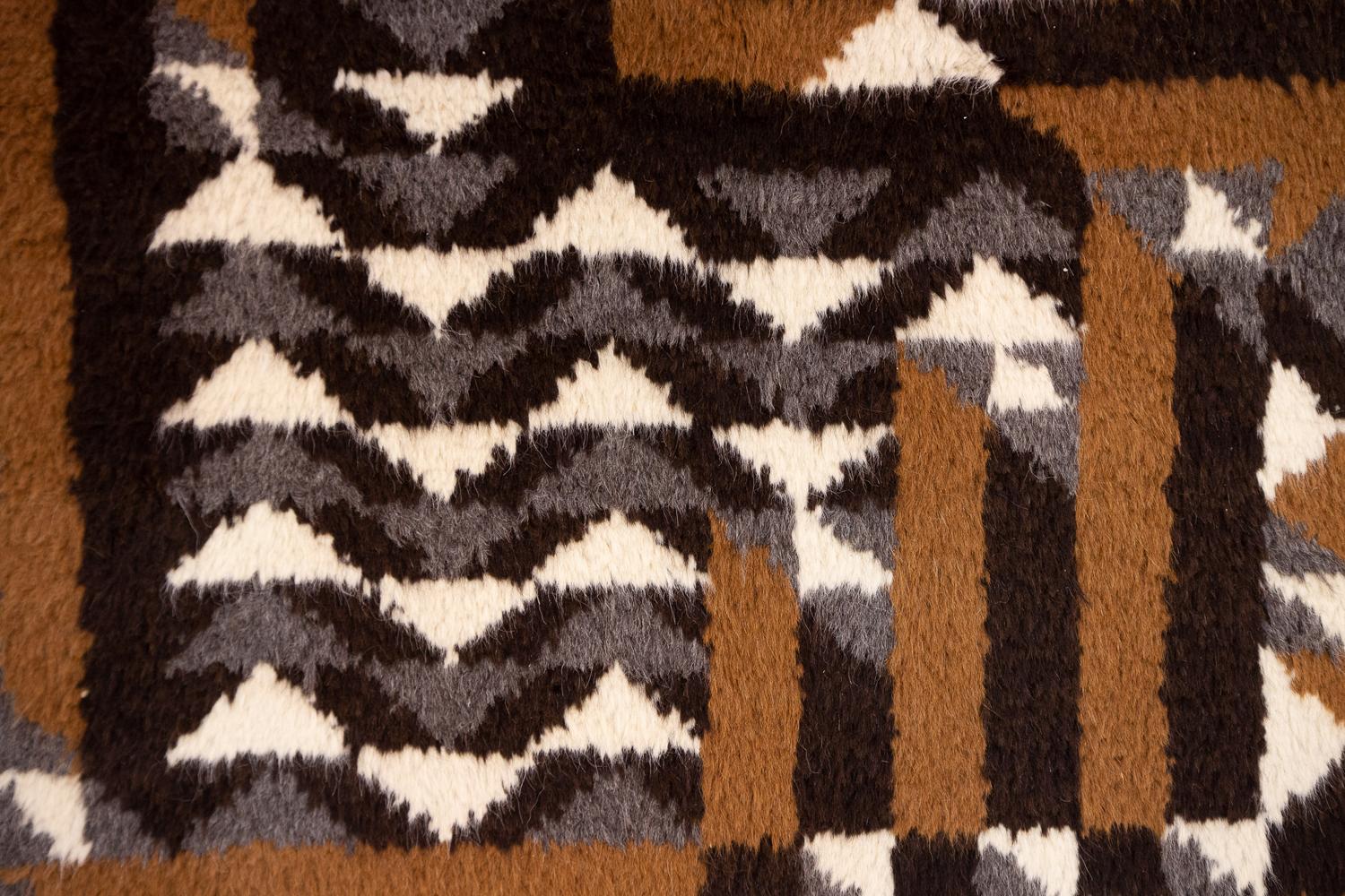 20th Century Art Deco European Rug with Checkerboard and Labyrinth Design, 1920-1950 For Sale
