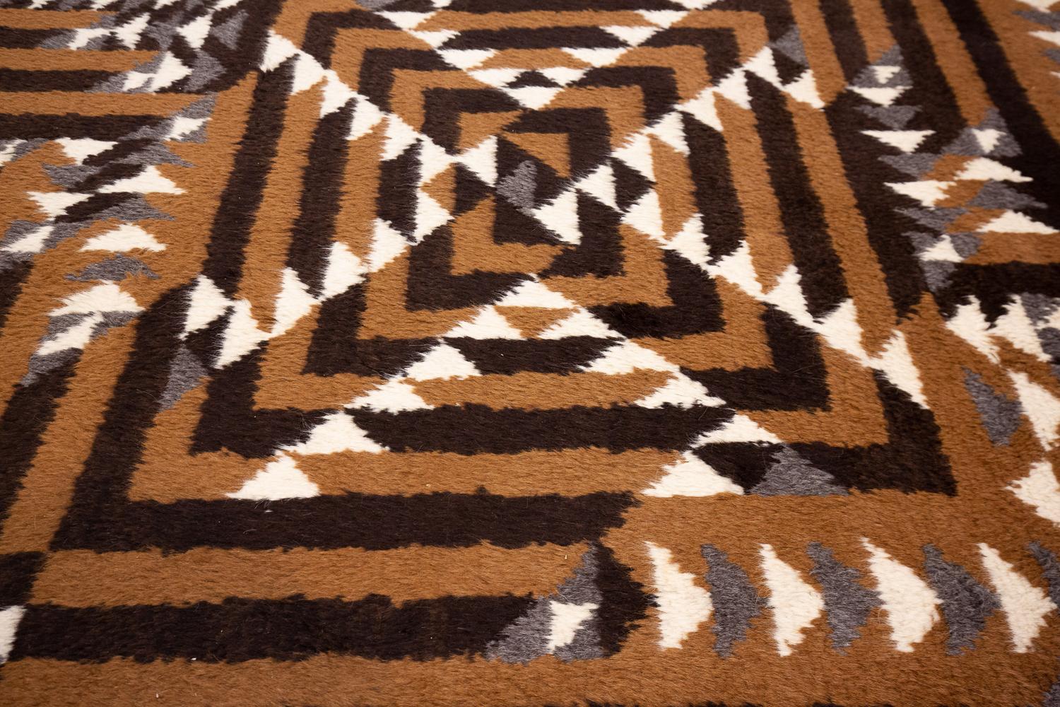 Art Deco European Rug with Checkerboard and Labyrinth Design, 1920-1950 For Sale 2