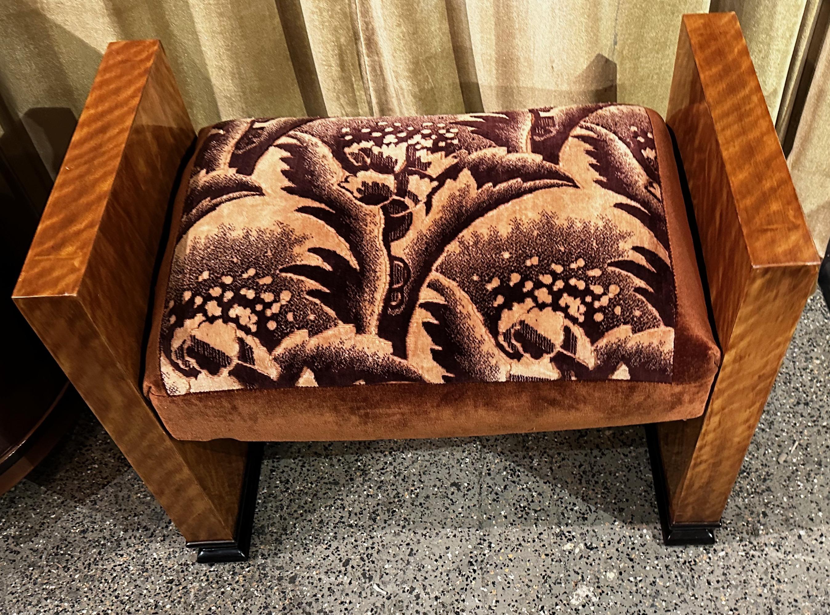 Art Deco European Wooden Petite Bench Original Fabric In Good Condition In Oakland, CA