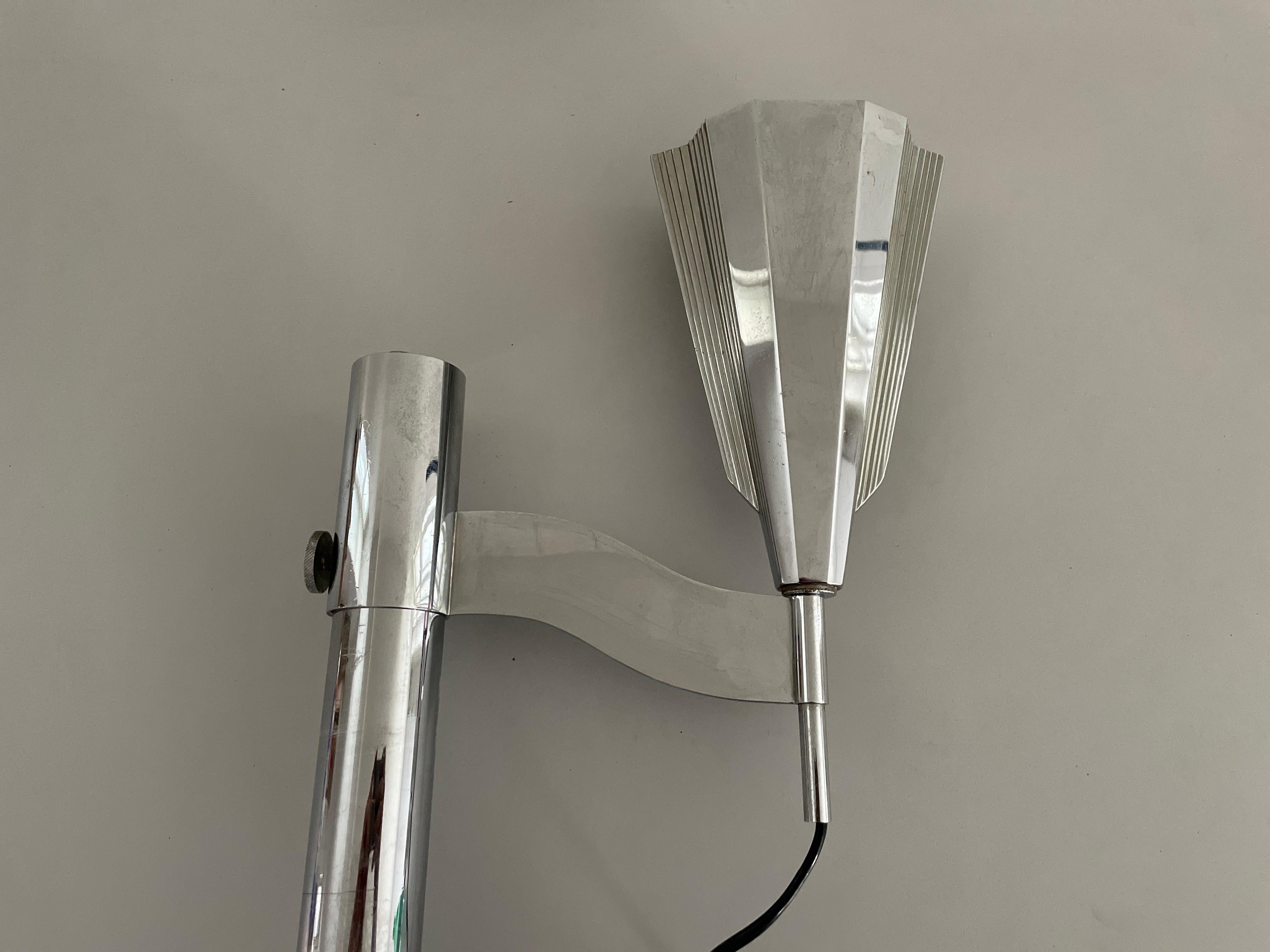 Art Deco Exceptional Sculptural Design Long Wall Lamp, 1940s, Italy In Excellent Condition For Sale In Hagenbach, DE