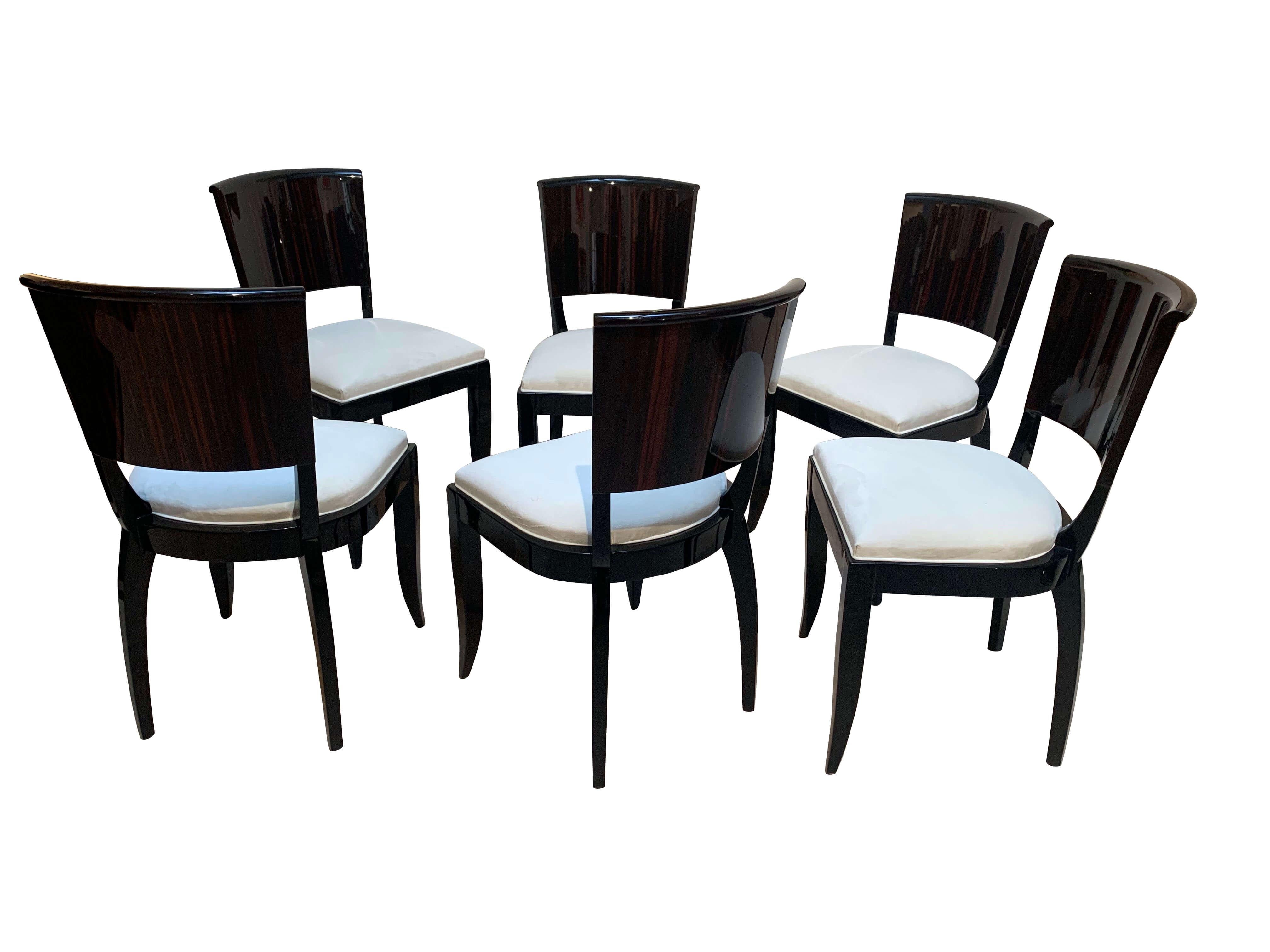 Expandable Art Deco Dining Room Set in Macassar, France circa 1925 2