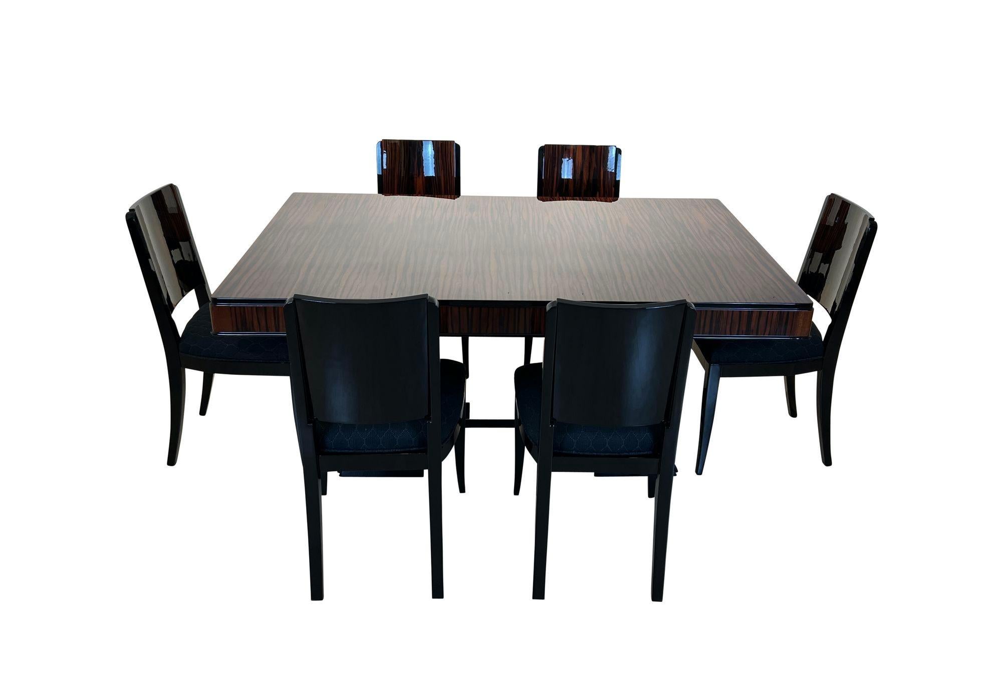 Art Deco Expandable Dining Room Set with 8 Chairs, Makassar, France, circa 1930 For Sale 3