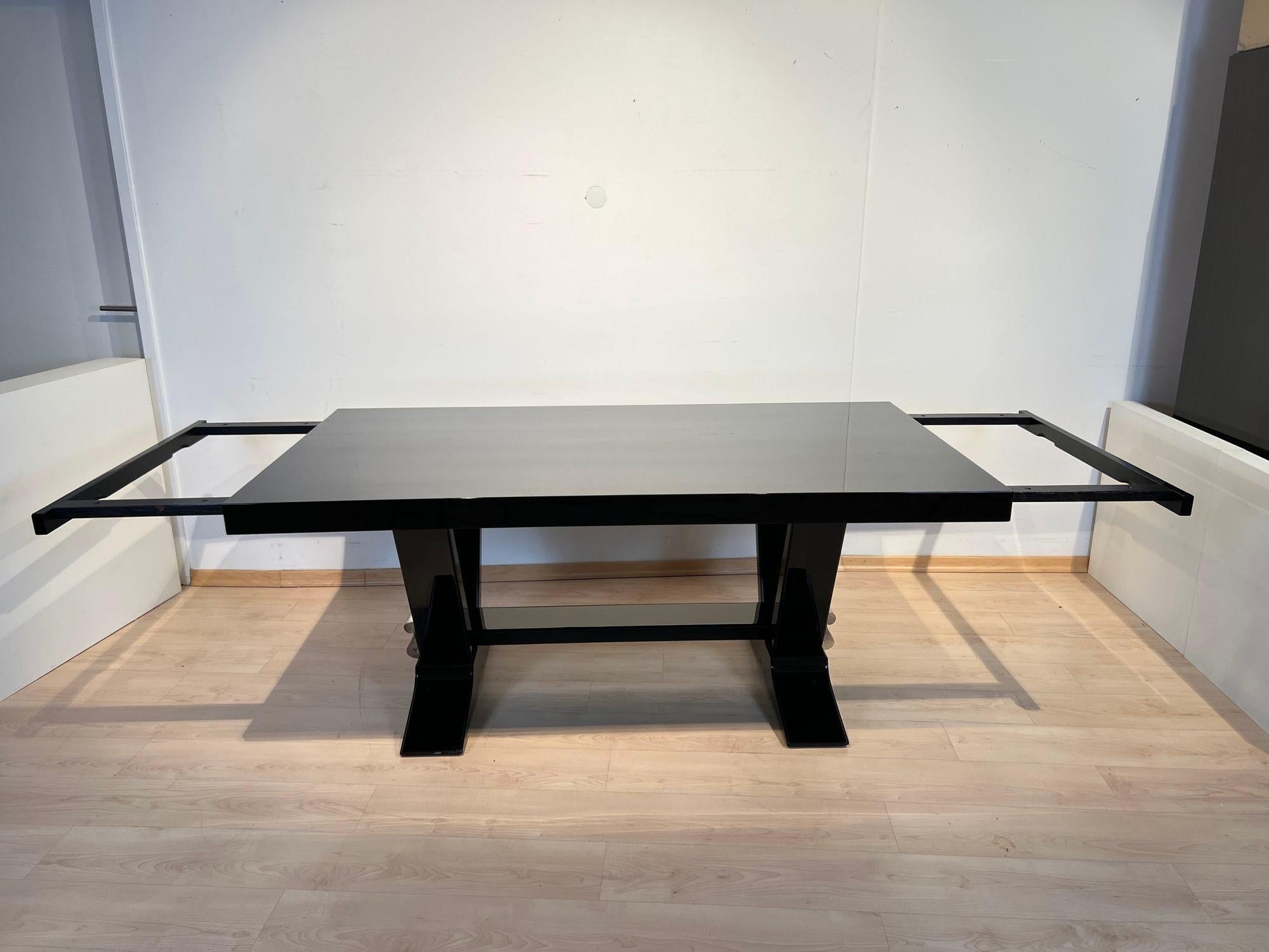 Silver Leaf Art Deco Expandable Dining Table, Piano Lacquer, White Gold, France circa 1930