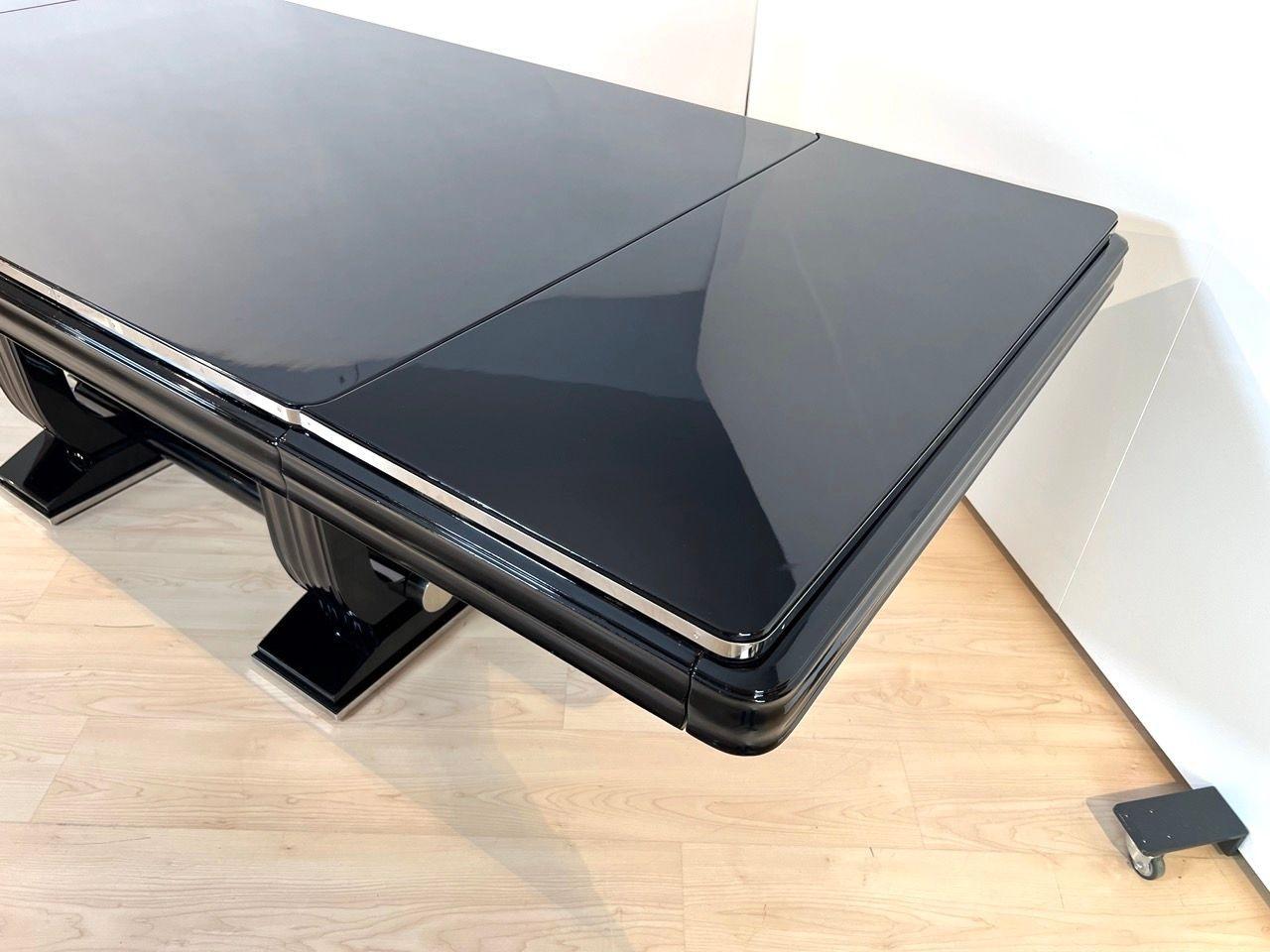French Art Deco Expandable Dining Table, Black Lacquer and Chrome, France circa 1930 For Sale
