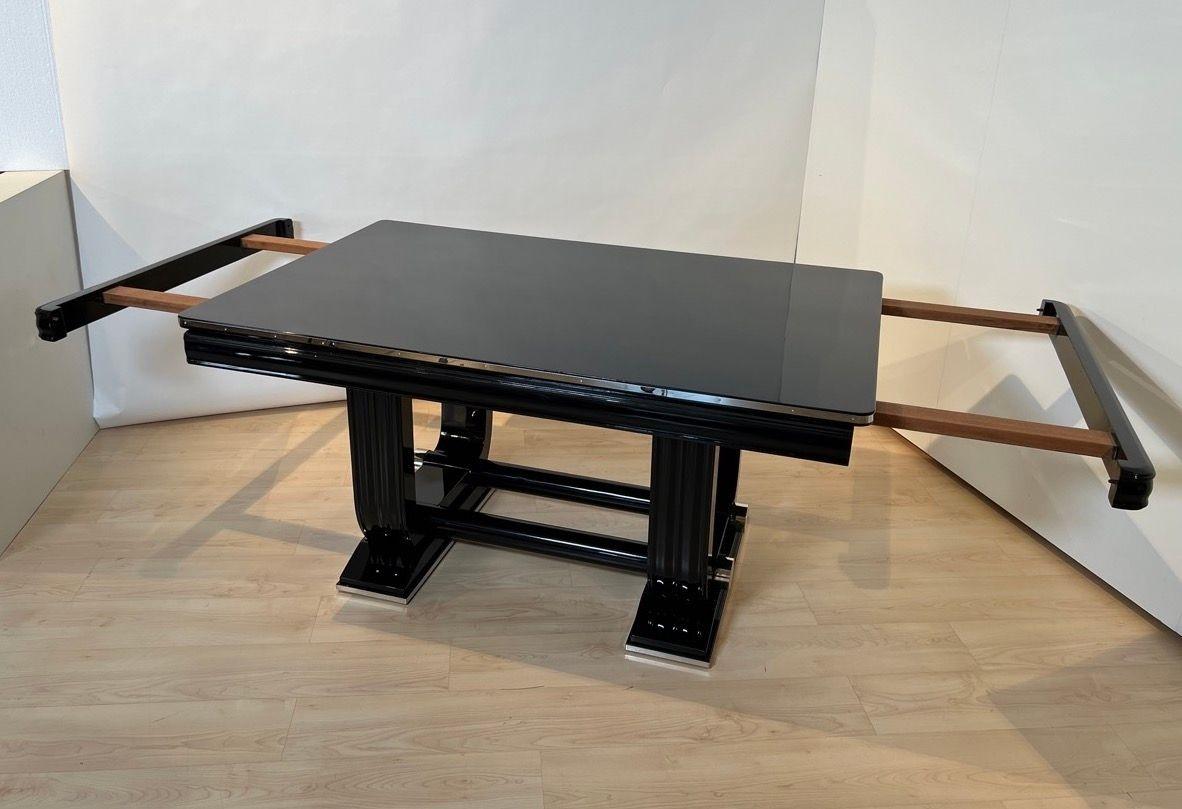 Art Deco Expandable Dining Table, Black Lacquer and Chrome, France circa 1930 In Good Condition For Sale In Regensburg, DE