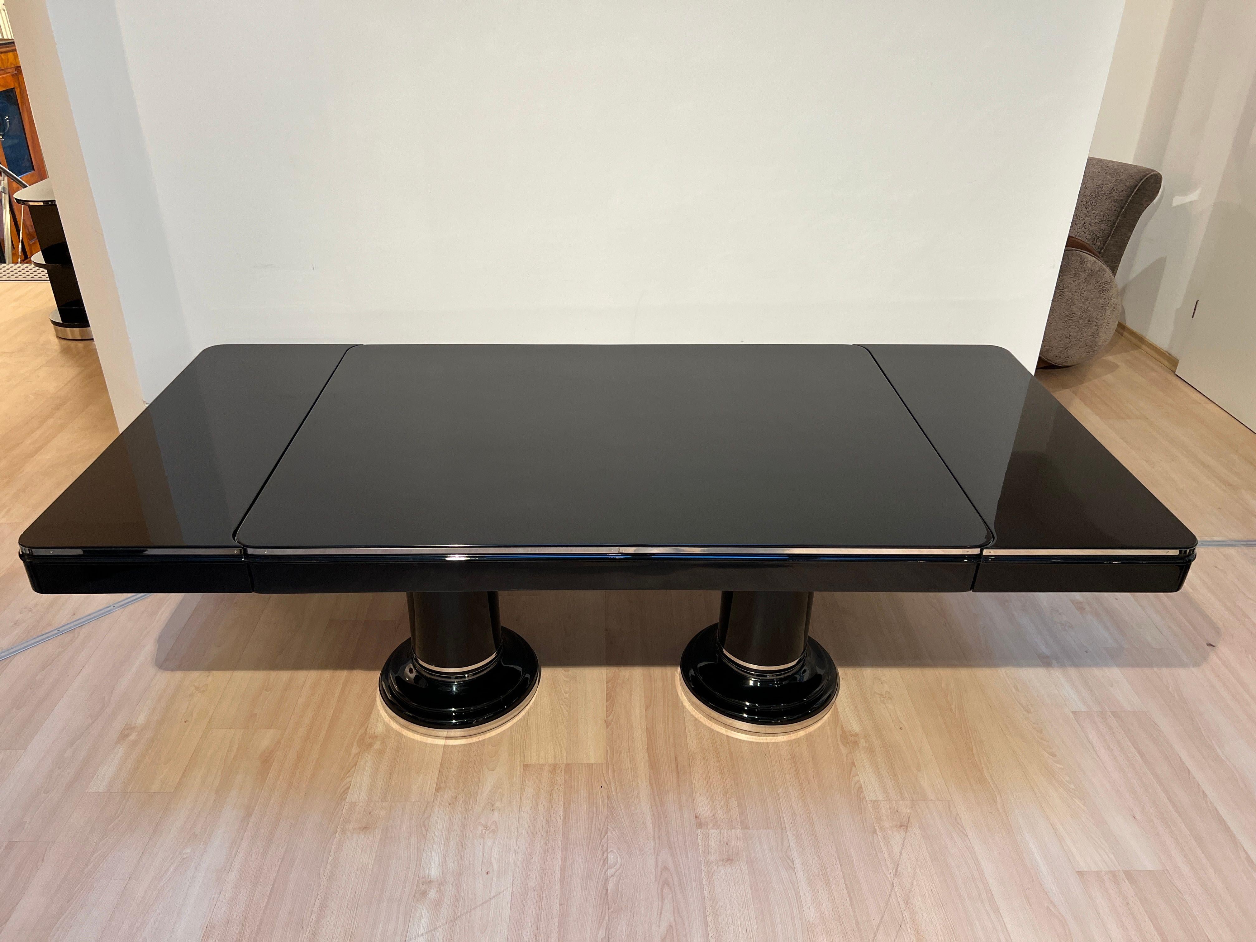 Polished Art Deco Expandable Table, Black Lacquer, Stainless Steel, France circa 1930