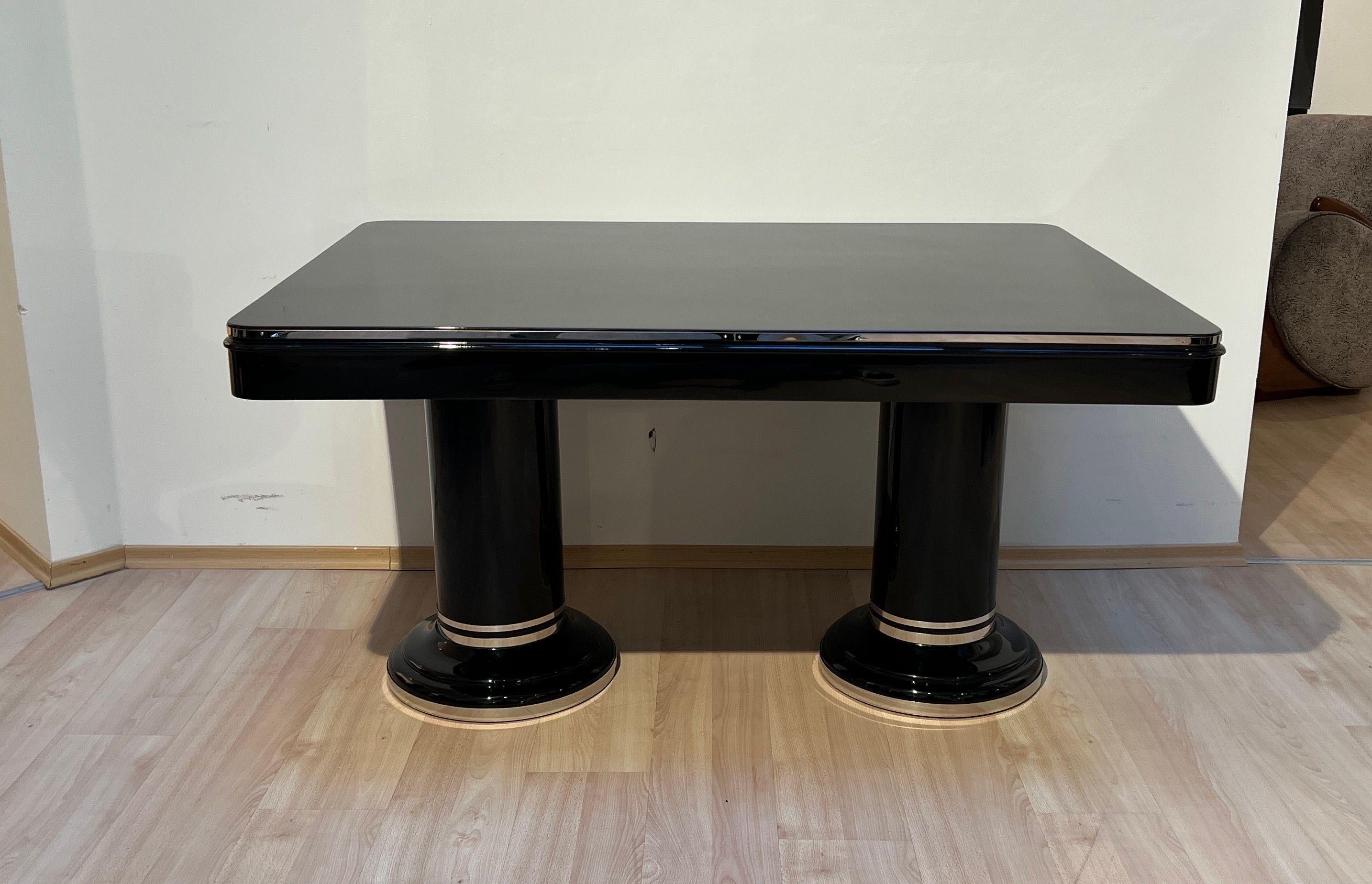 Mid-20th Century Art Deco Expandable Table, Black Lacquer, Stainless Steel, France circa 1930