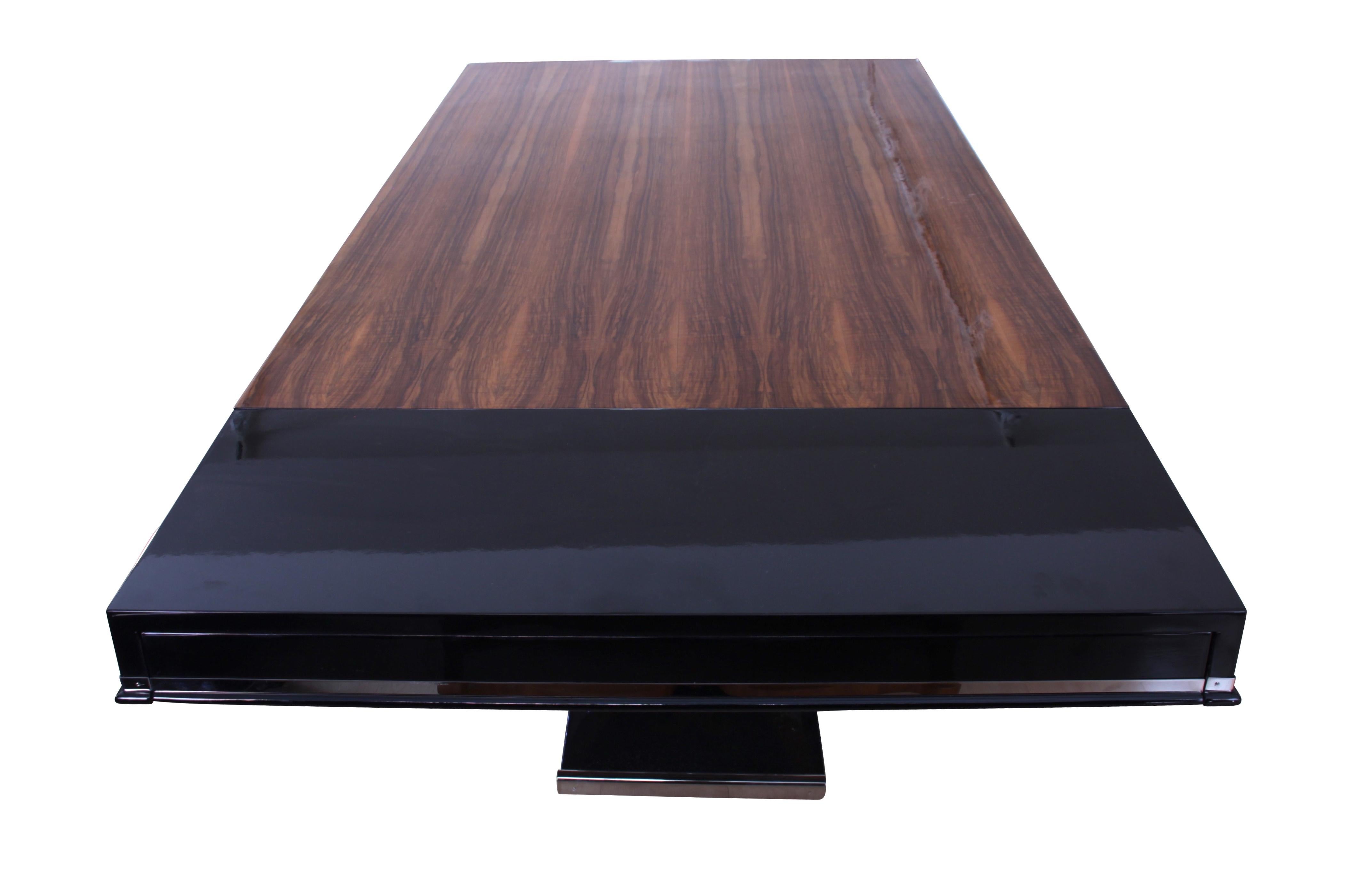 French Art Deco Dining Table, Expandable, Walnut Veneer, Black Lacquer, France, 1930s