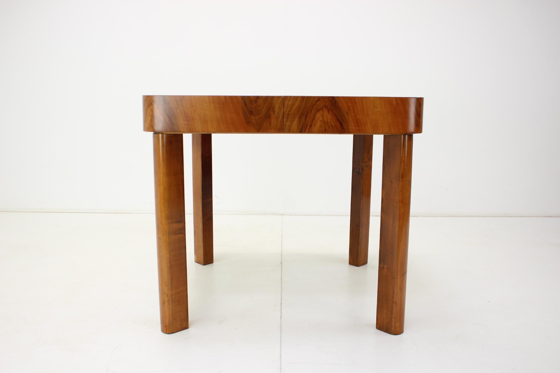 Mesa de comedor extensible Art Decó, años 30, restaurada Checo en venta