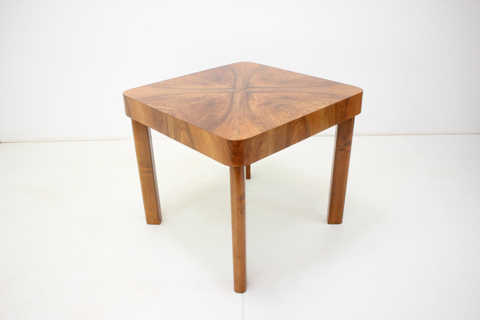 Mesa de comedor extensible Art Decó, años 30, restaurada en Bueno estado para la venta en Praha, CZ