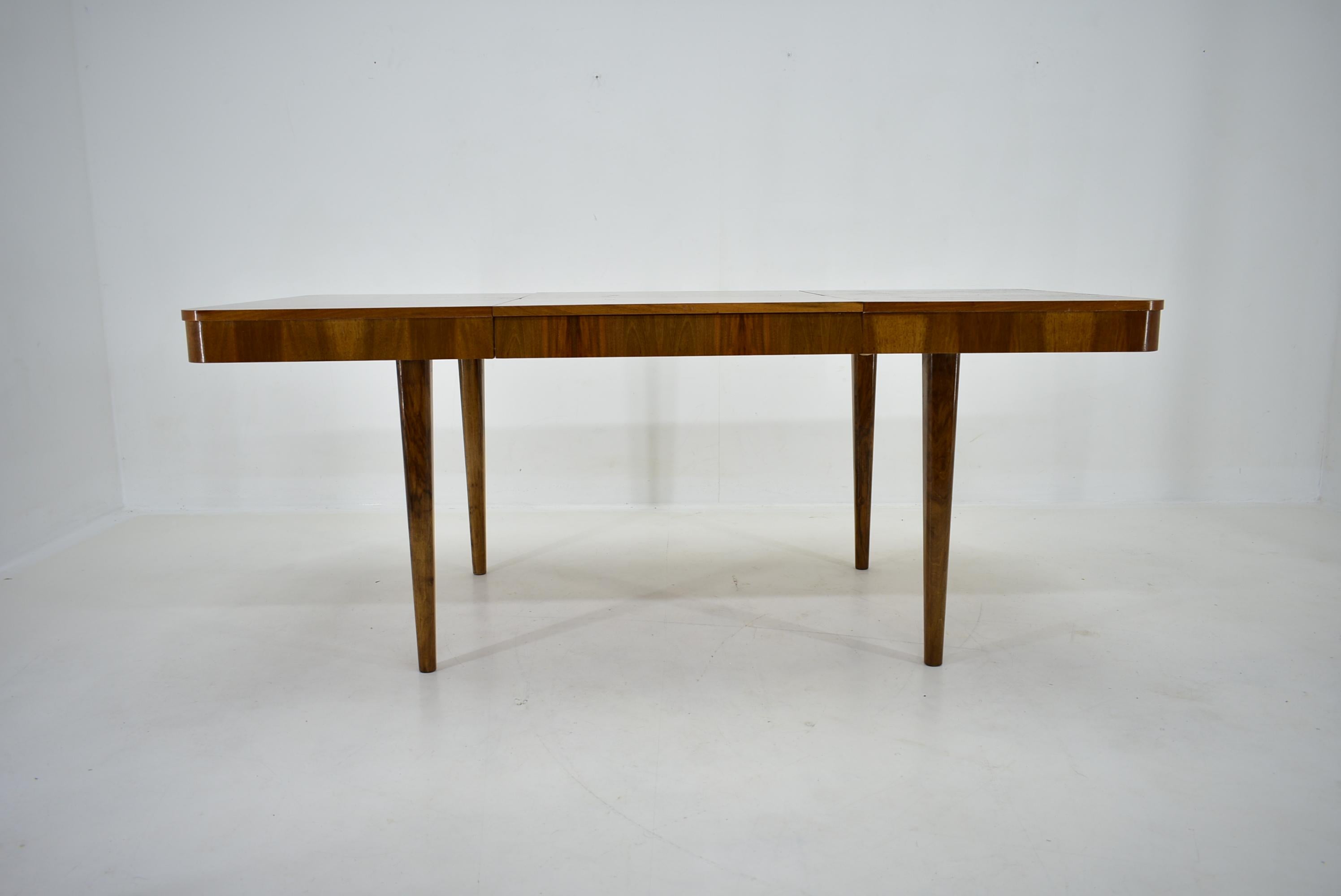 Art Deco Extendable Dining Table Designed by Jindřich Halabala, 1942s 7