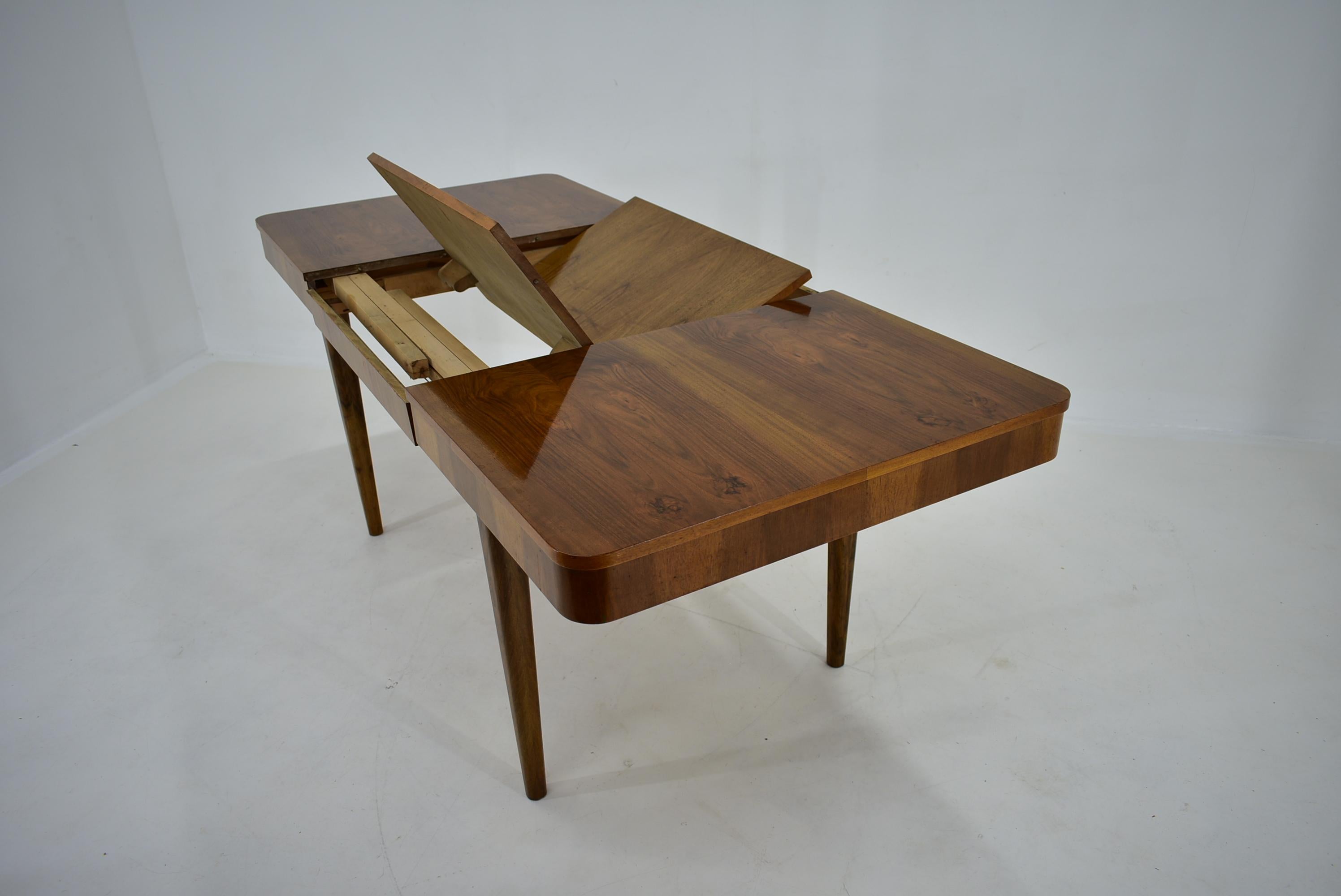 Art Deco Extendable Dining Table Designed by Jindřich Halabala, 1942s 1