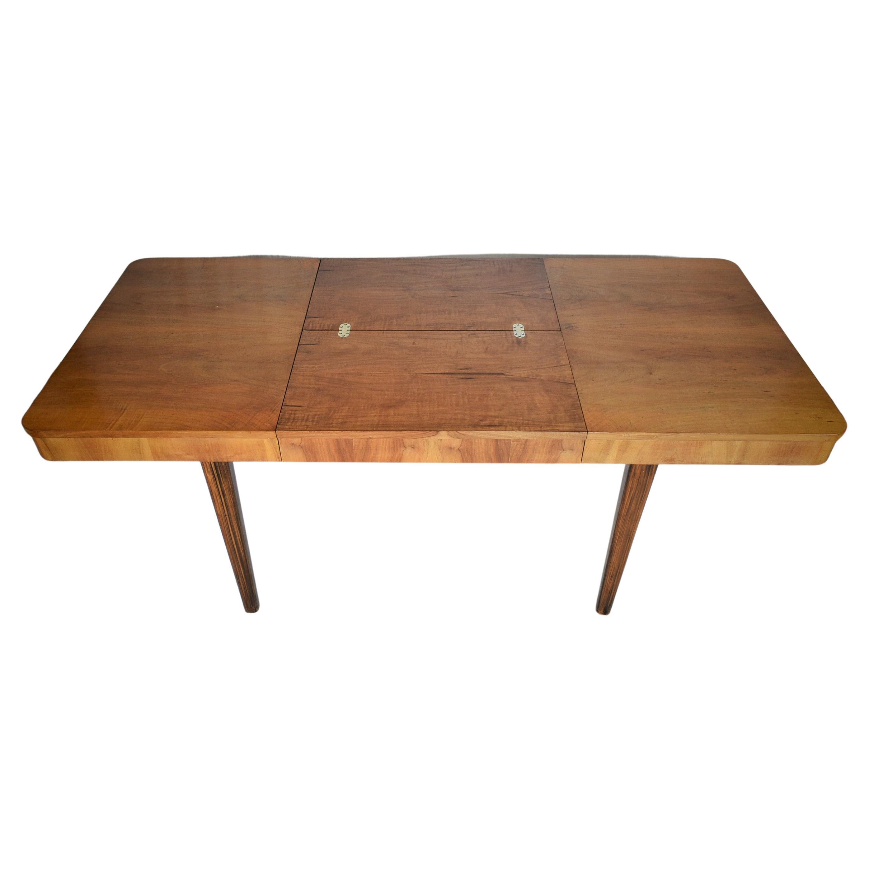 - Made in Czechoslovakia
- Made of wood
- Dimension of extending width 190 cm
- Good condition.
- The table is stabil
- Cleaned.