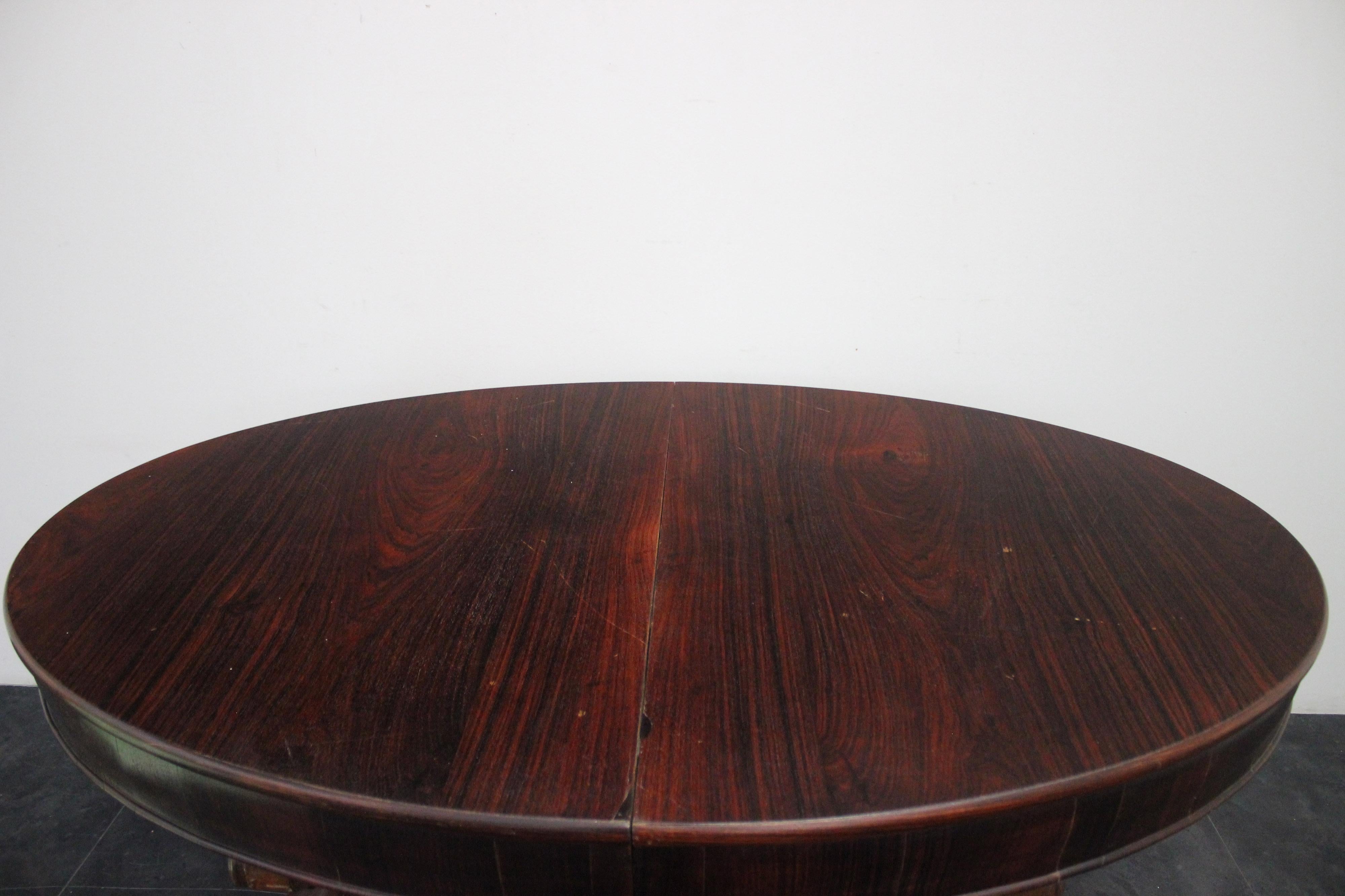 Art Deco Extendable Rosewood Dining Table, 1920s In Good Condition For Sale In Montelabbate, PU