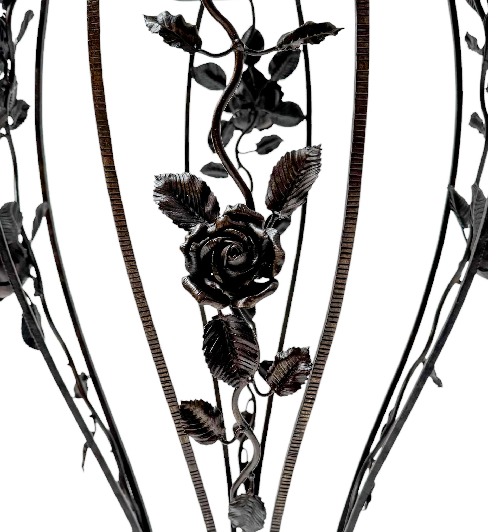 Très grand piédestal Art Déco en fer forgé avec plateau en marbre multicolore, années 1930 Bon état - En vente à Amsterdam, NL