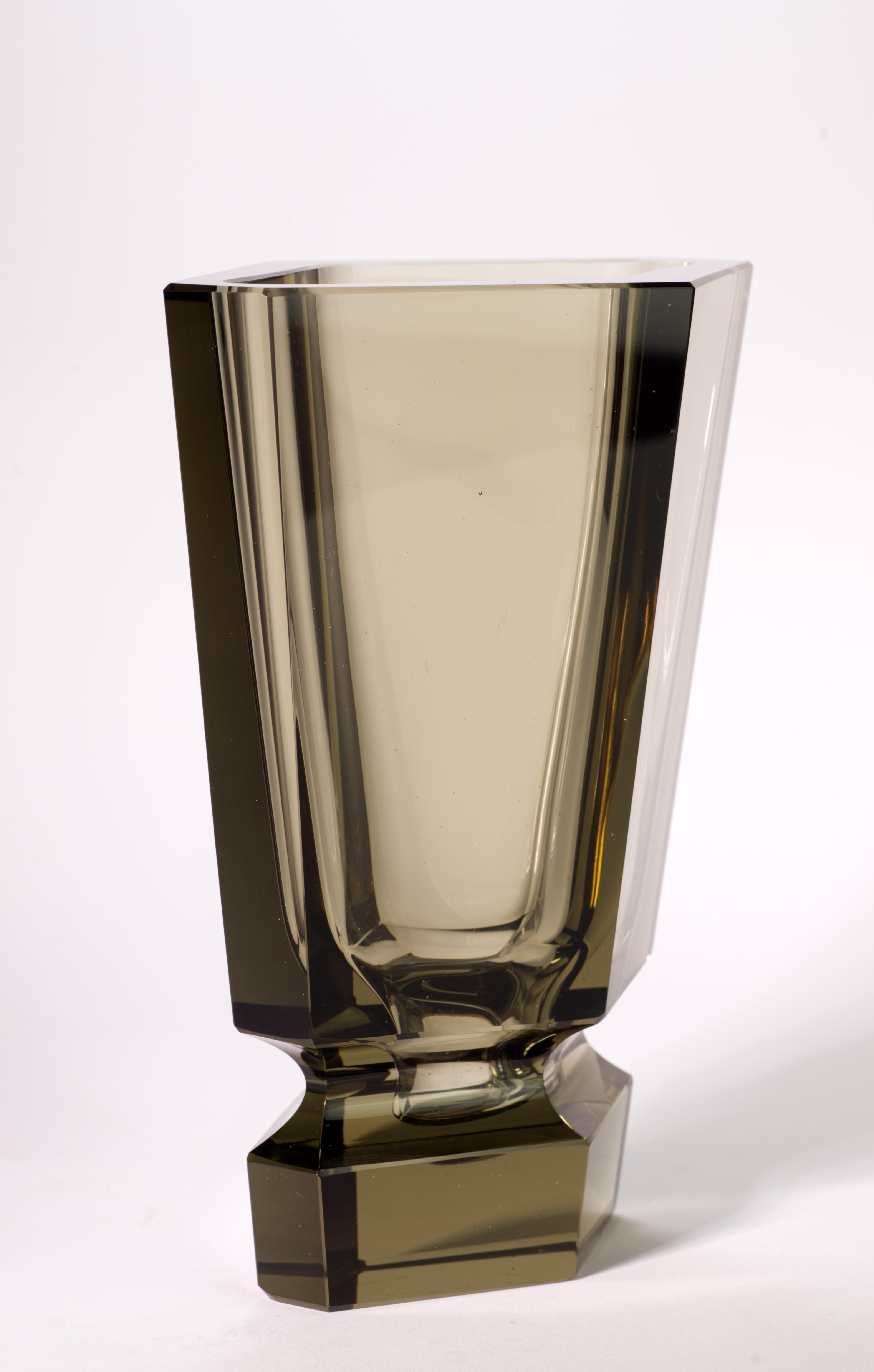 Art Deco Faceted Crystal Glass Vase in Style of Josef Hoffman, Moser In Good Condition In Clifton Springs, NY