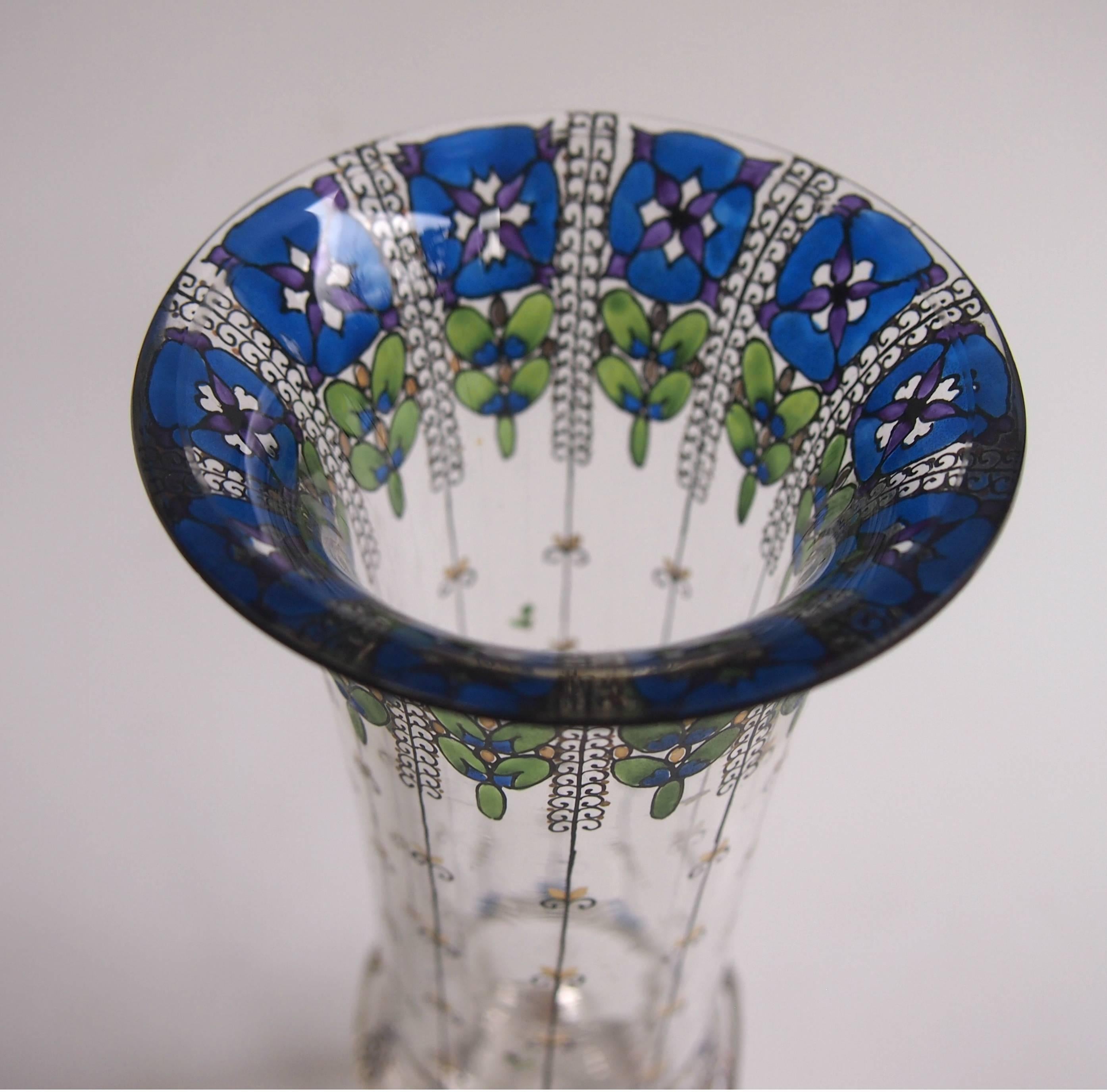 Début du 20ème siècle Vase en émail Art déco Haida Ortel