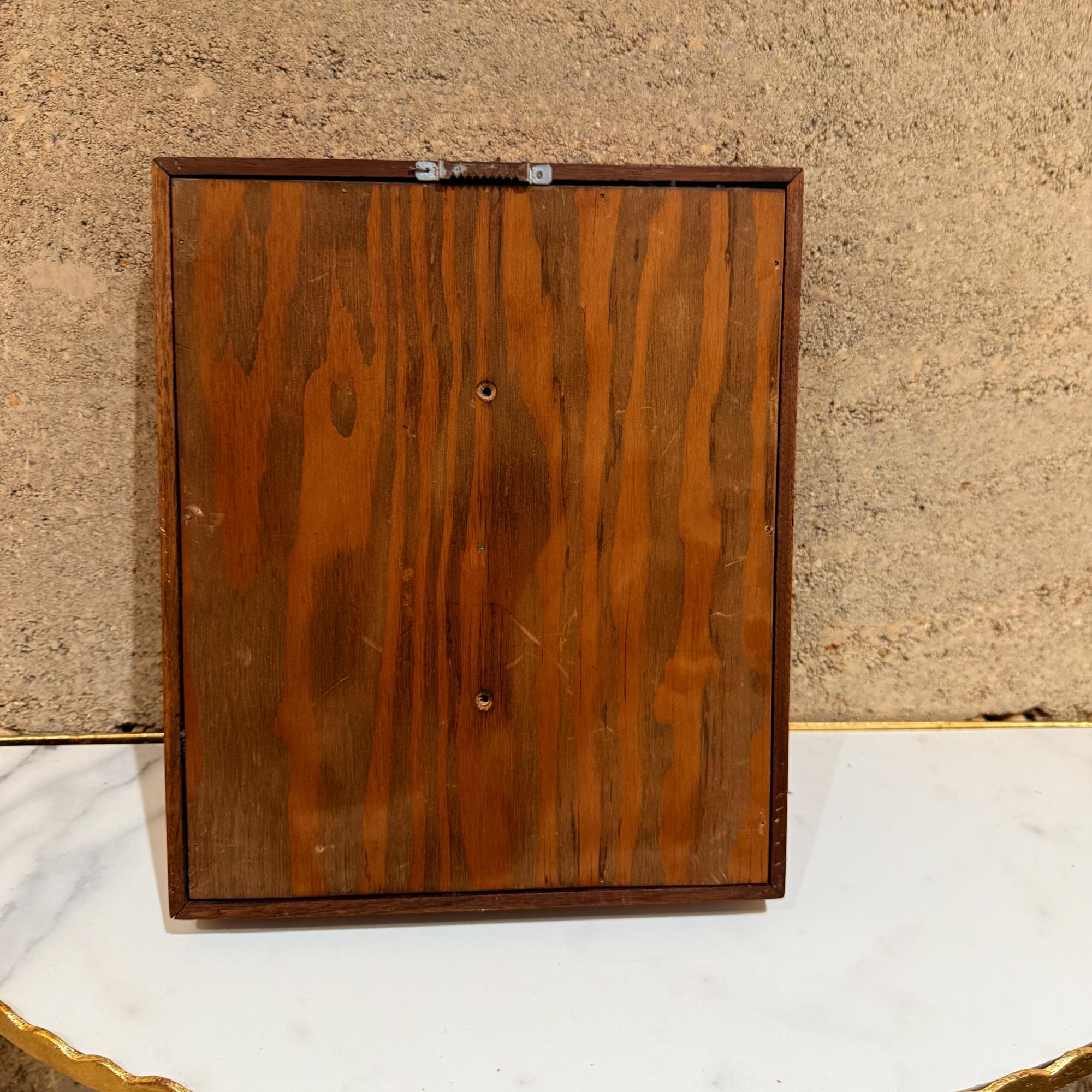 Kupferteller mit Jungfrauenmotiv auf der Art-déco-Messe, signiert April 4 1906 im Angebot 13