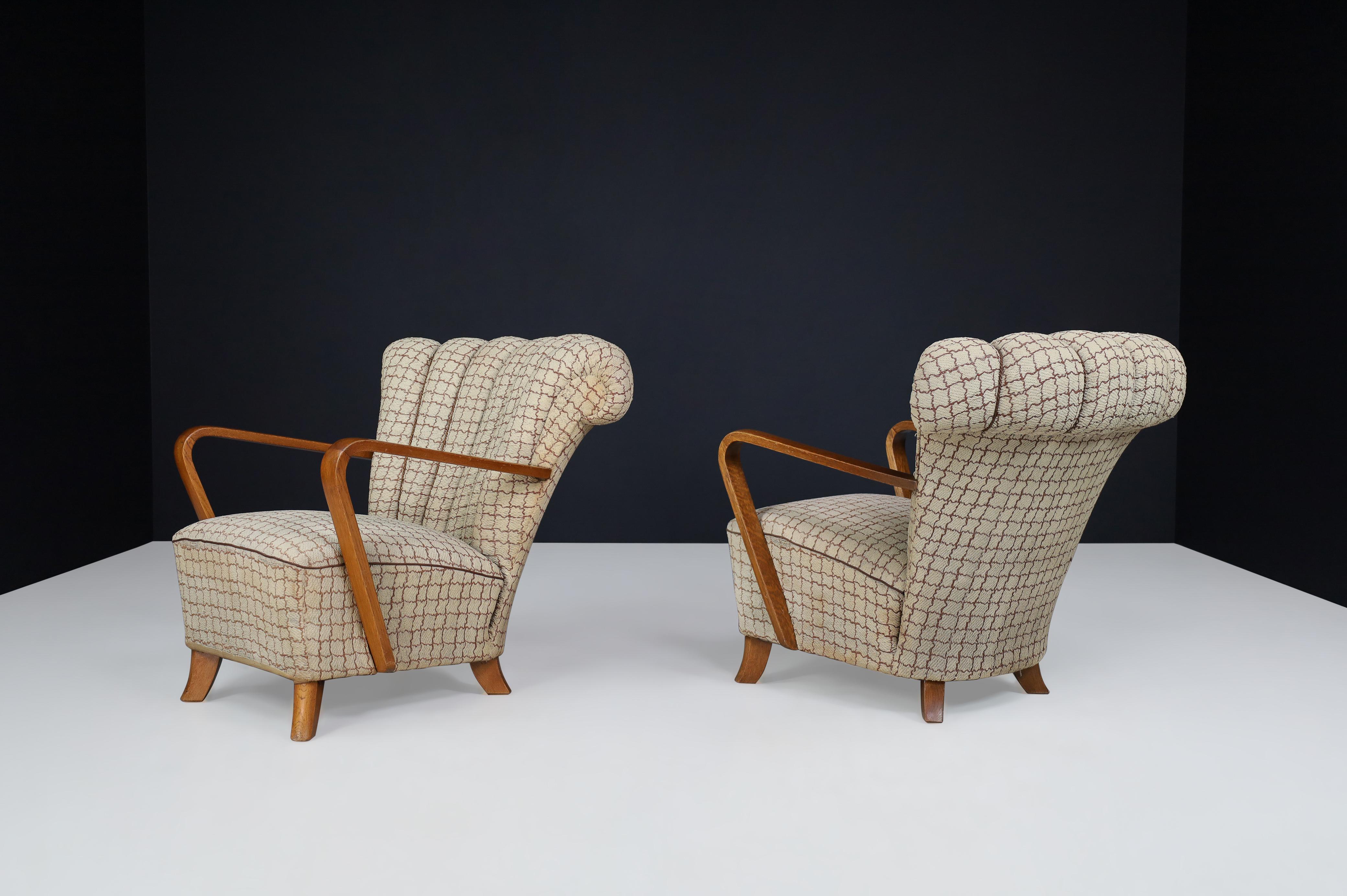Fabric Art Deco Fan-Shaped Armchairs in Bentwood and Original Upholstery, Praque, 1930s For Sale