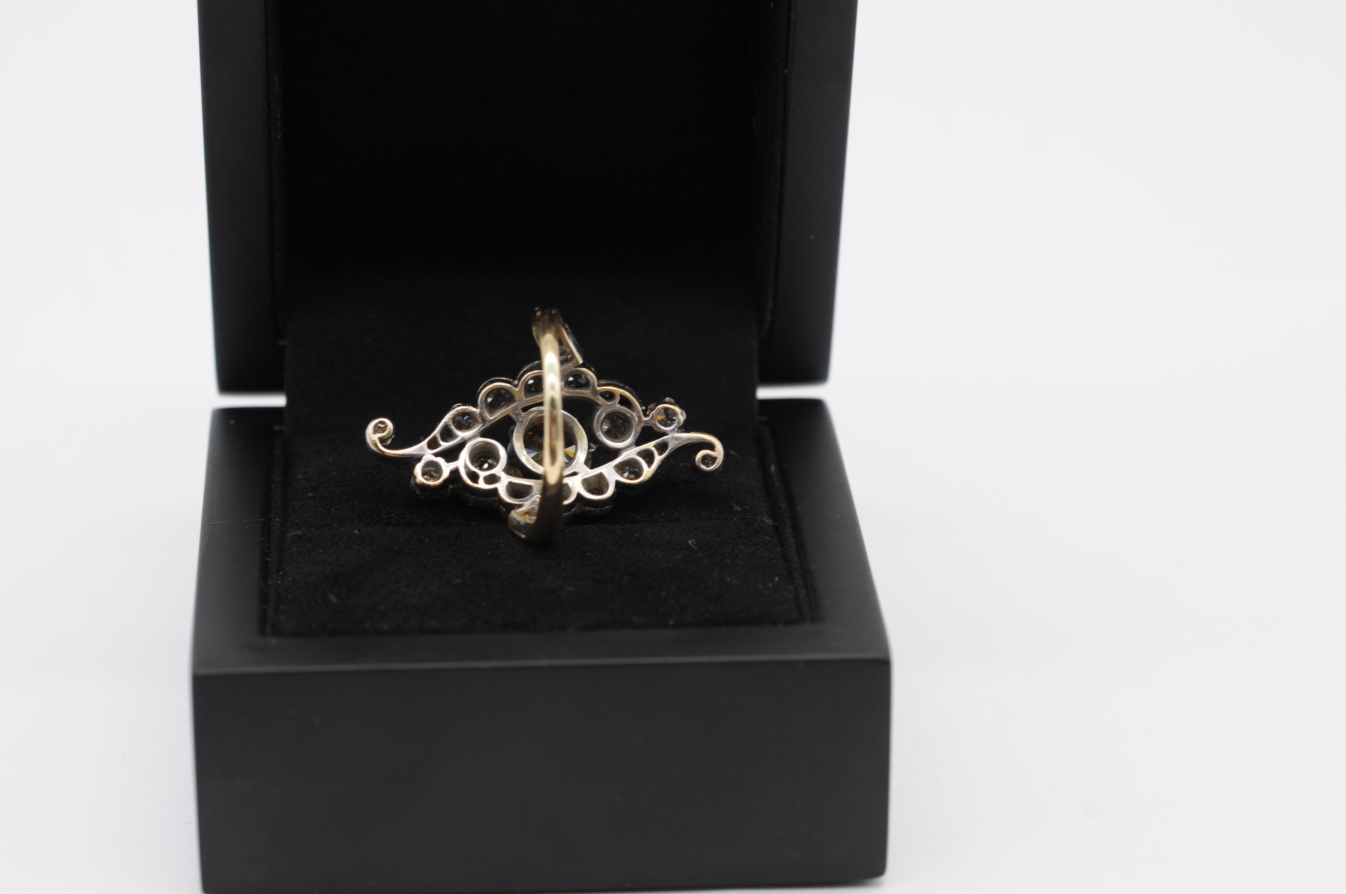 Art Deco Fancy brauner Diamant Ring in 18k Gold im Angebot 2