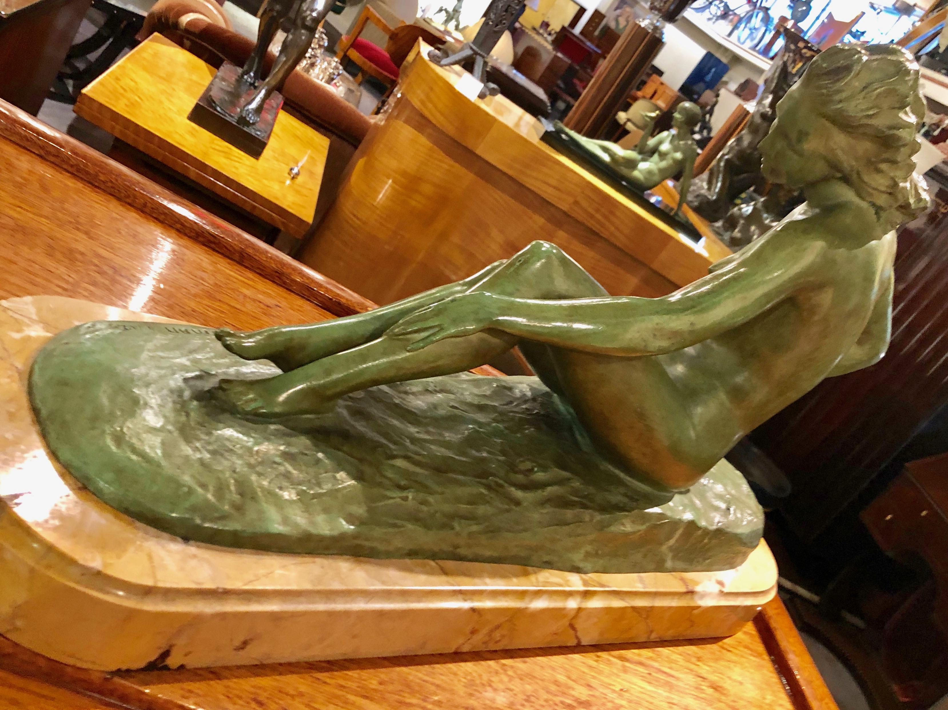 Art Deco weibliche Bronze von Paule Bisman Serenit, Art déco im Angebot 3