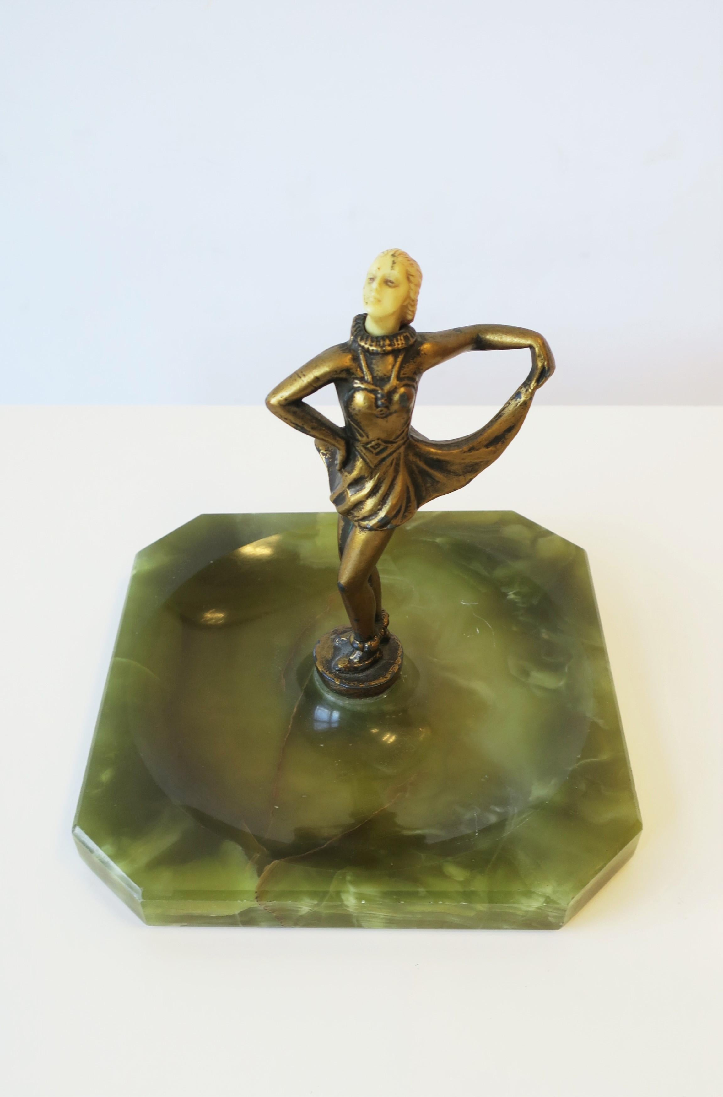 Art Deco Onyx Marble Catchall with Female Sculpture  For Sale 7