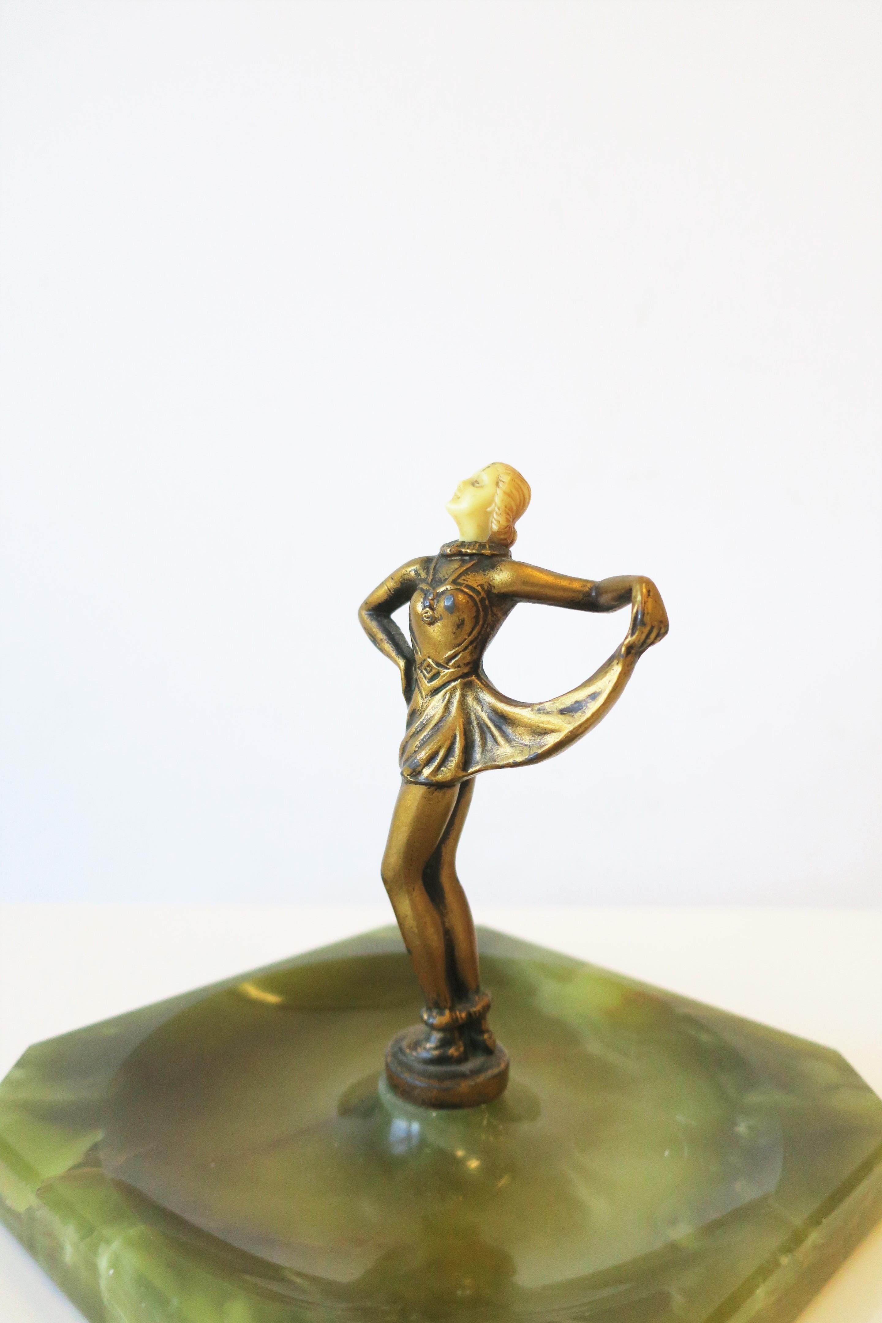 Art-Déco- Catchall aus Onyx-Marmor mit weiblicher Skulptur  im Angebot 10