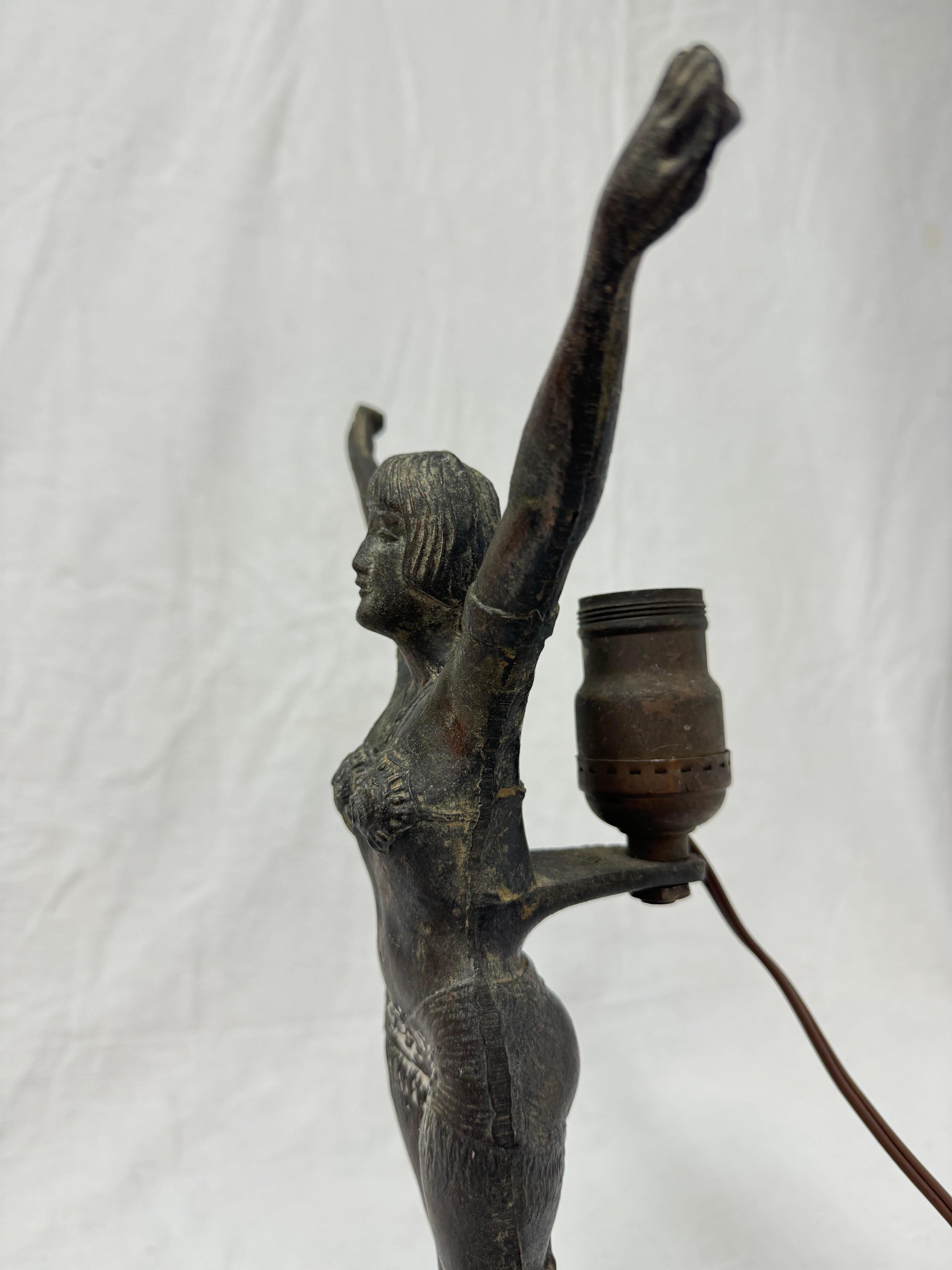 Lámpara Art Decó Bailarina en venta 10
