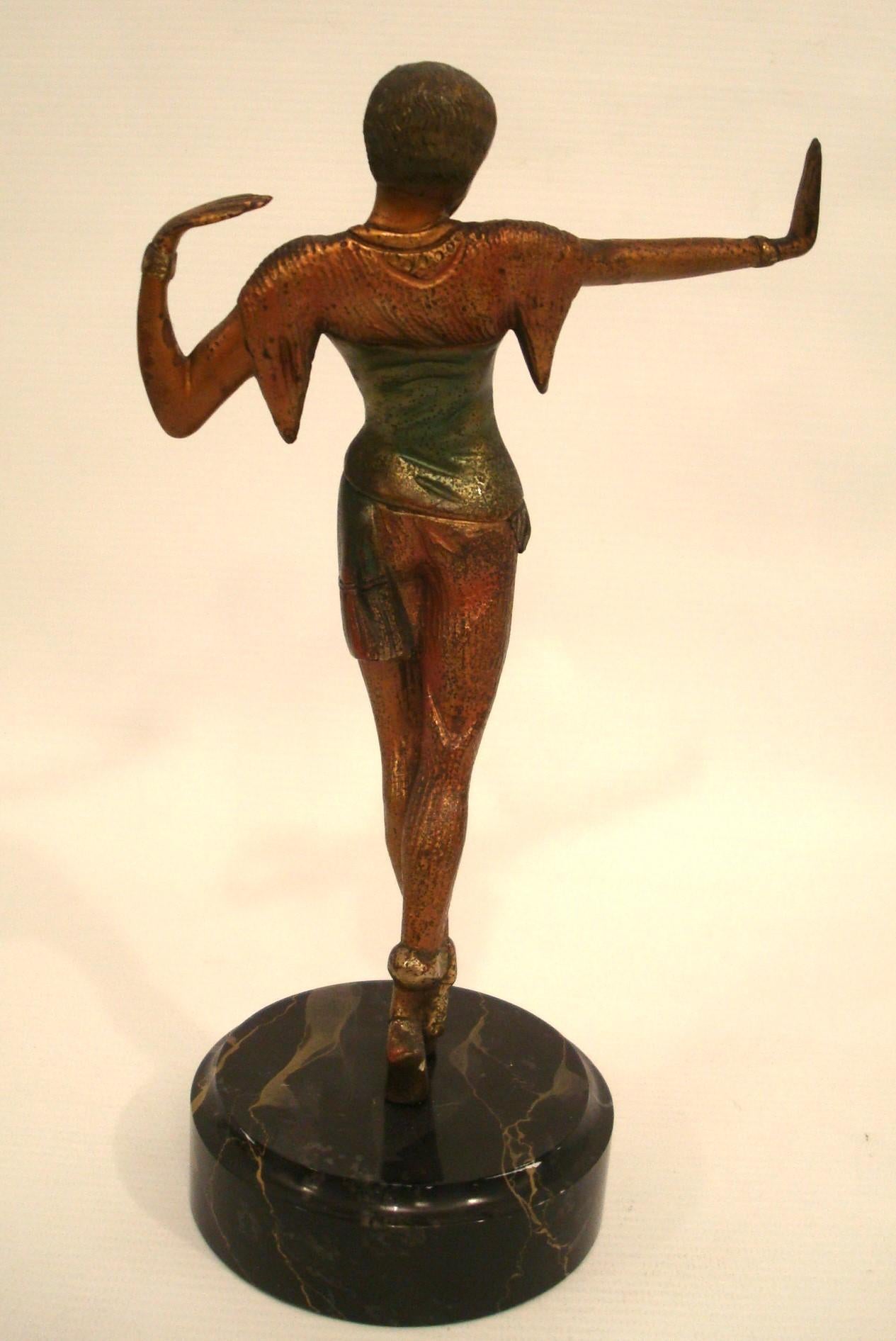 Scultura di ballerina Art Deco - Josephine Baker - 1920 In condizioni buone in vendita a Buenos Aires, Olivos
