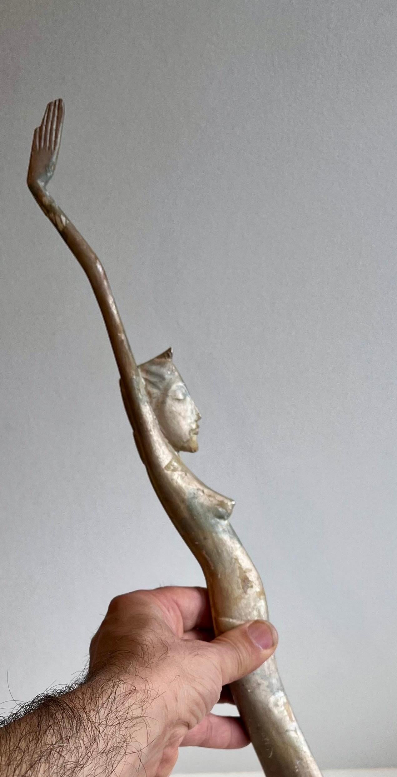 Scultura figurativa femminile Artistics su base in ottone e terazzo, artista sconosciuto in vendita 5