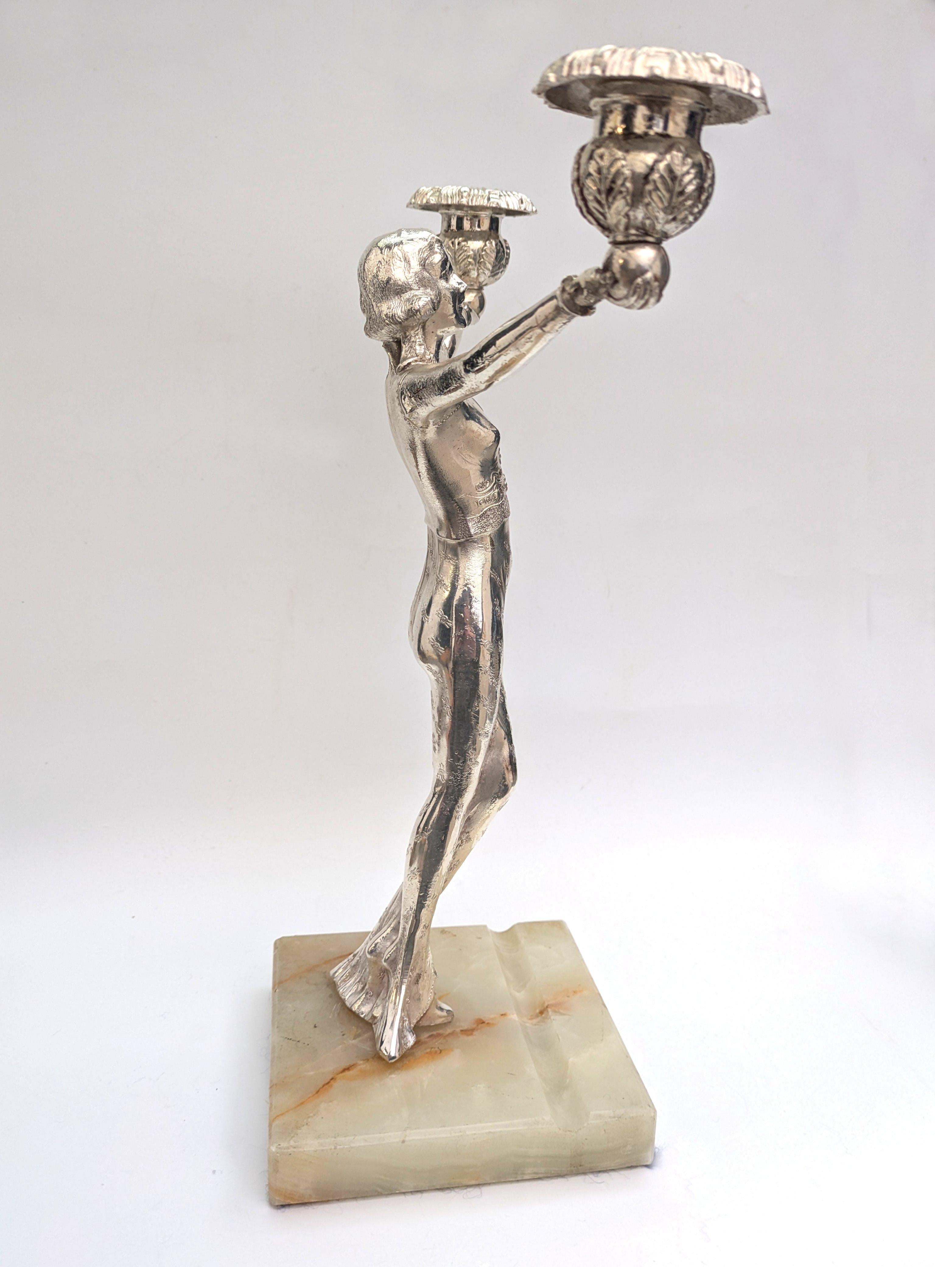 Candelabro Art Deco femminile 'Hollywood' in spelta, 1930 ca. In condizioni buone in vendita a Devon, England